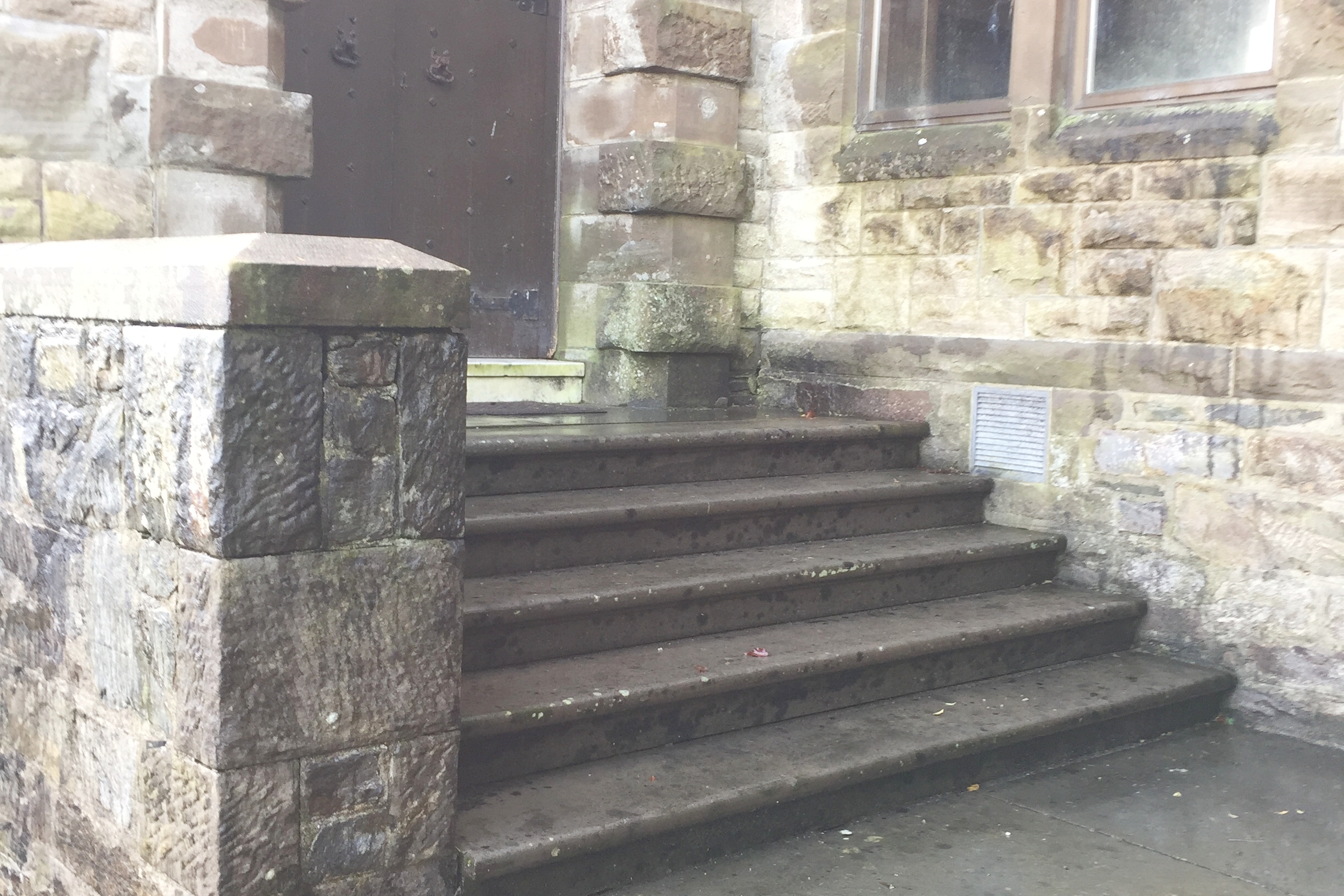 Erines A Baronial Hall apartment on Loch Fyne Flats for Rent in