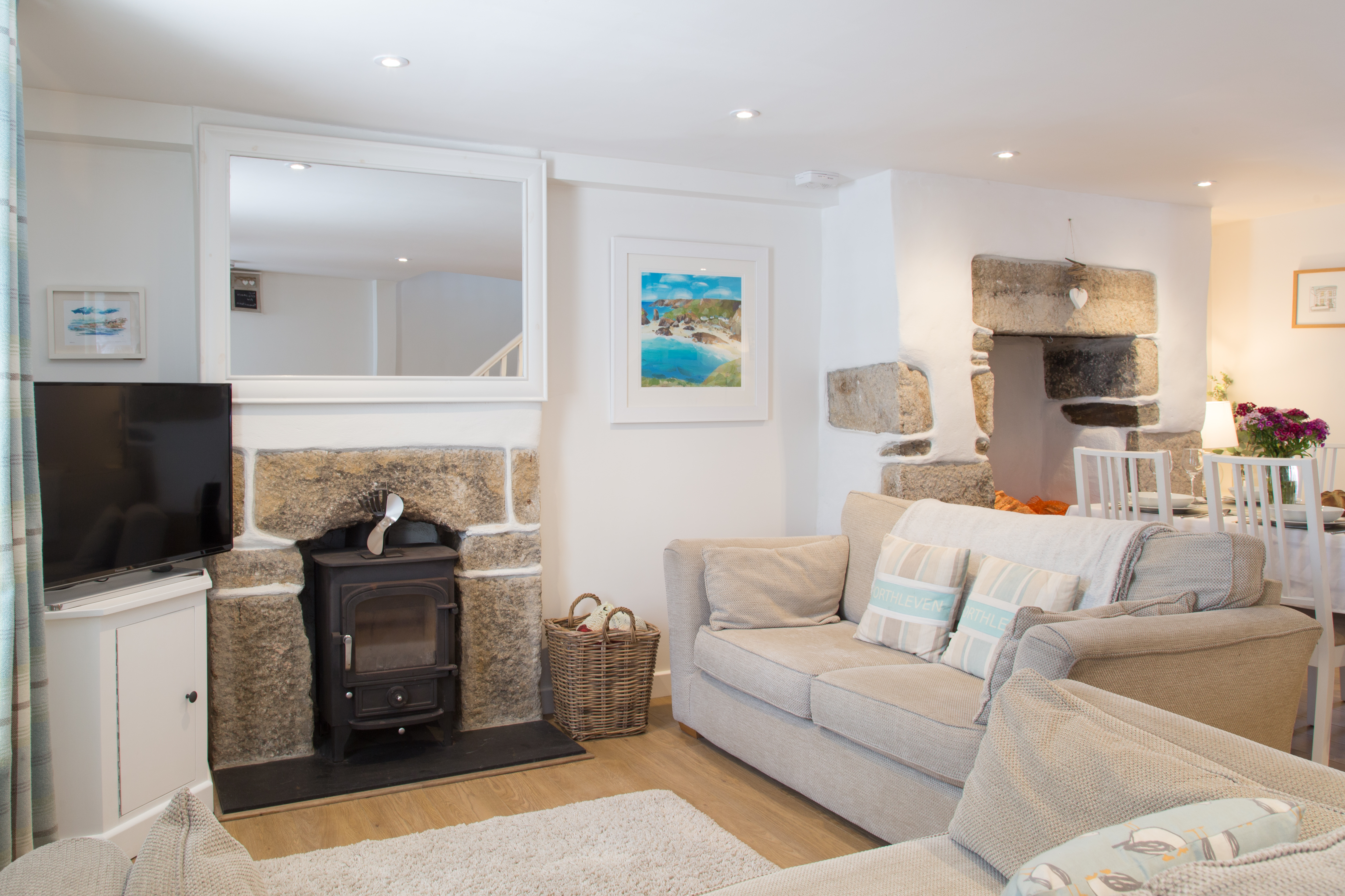 Trevose cosy cottage walk to harbour, beach & pubs