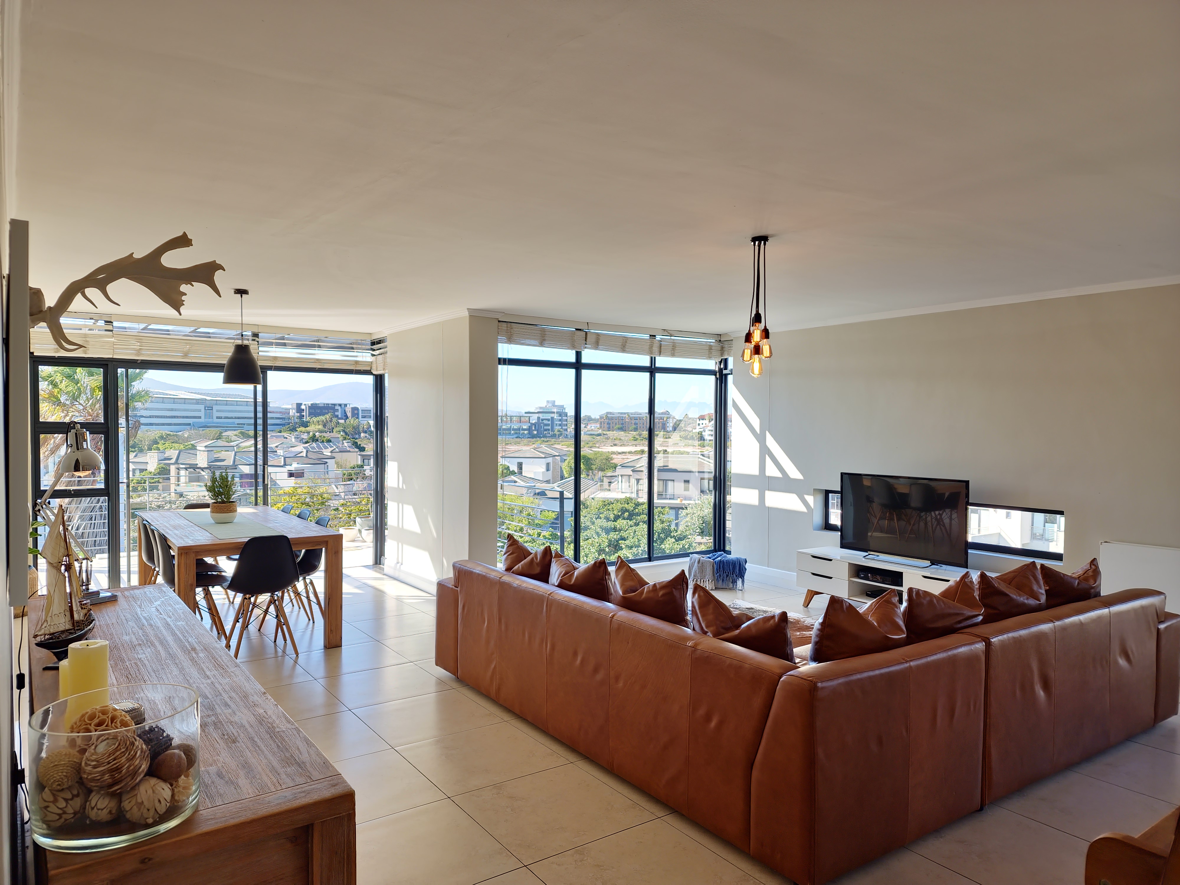 Quayside Penthouse in Ward 55, Cape Town