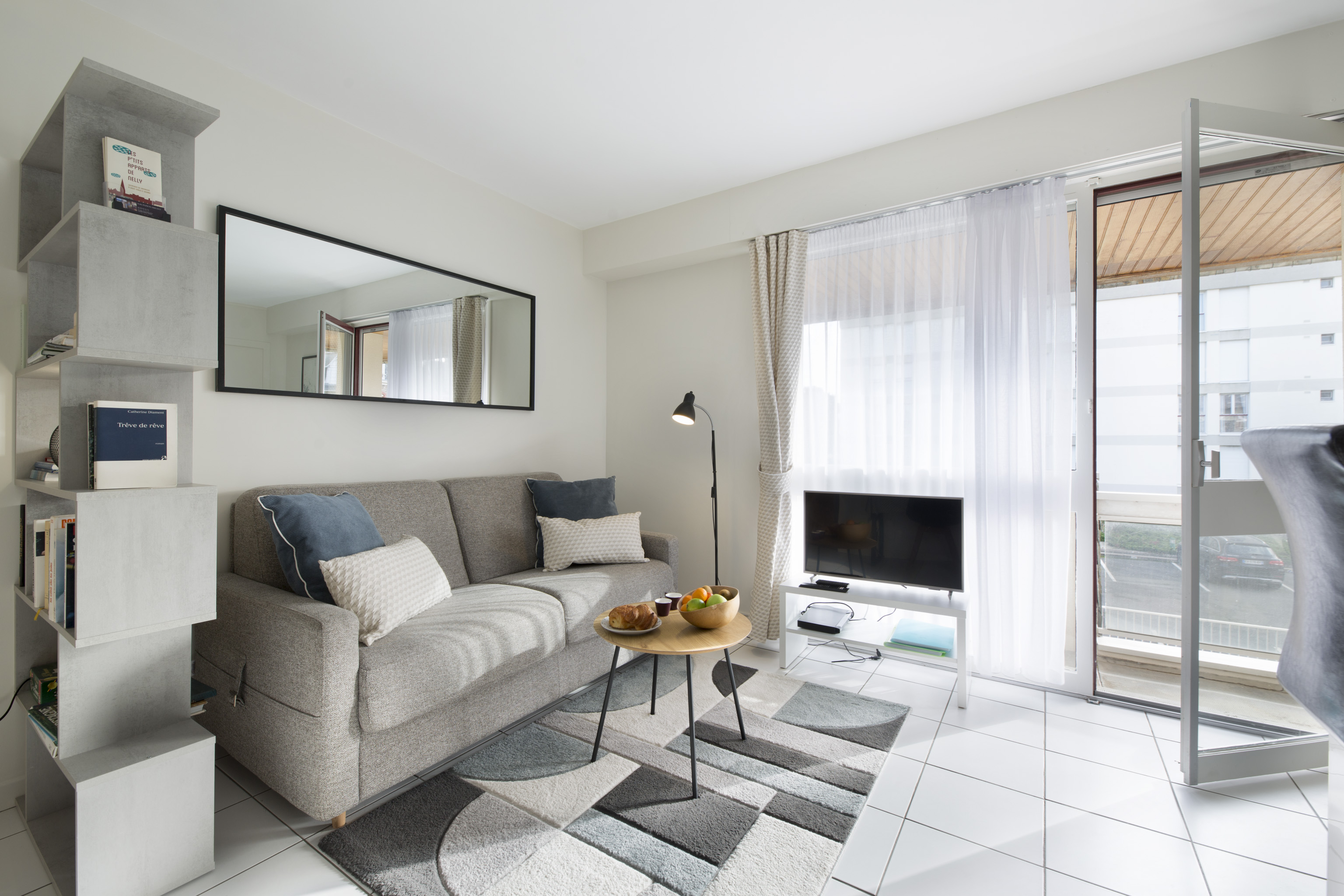 Beautiful apartment with parking near the beach