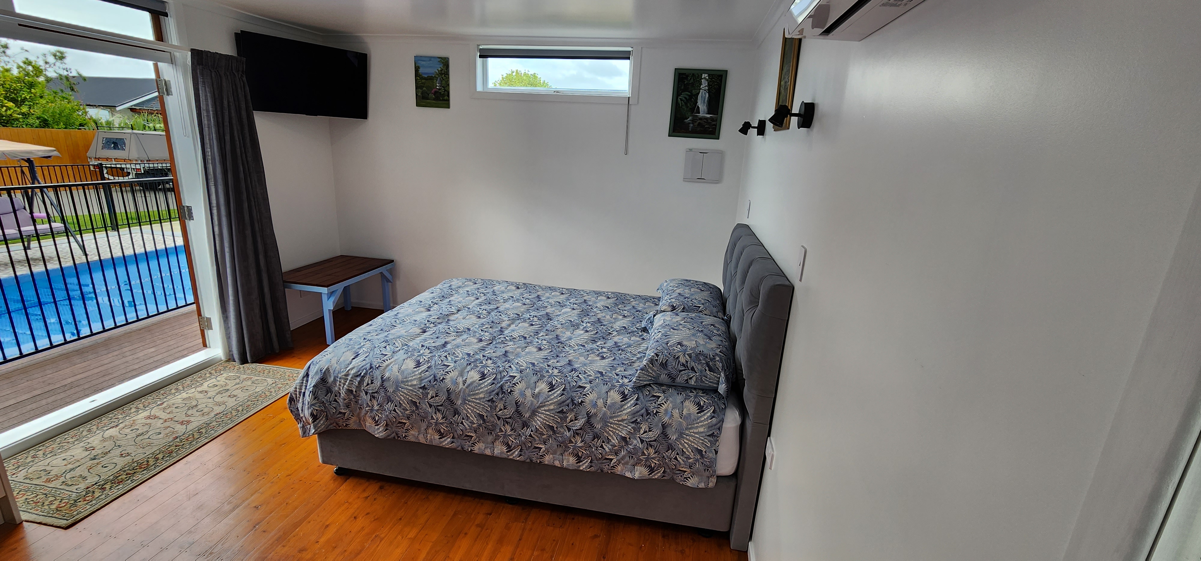 Cute, Quiet & Close to Town