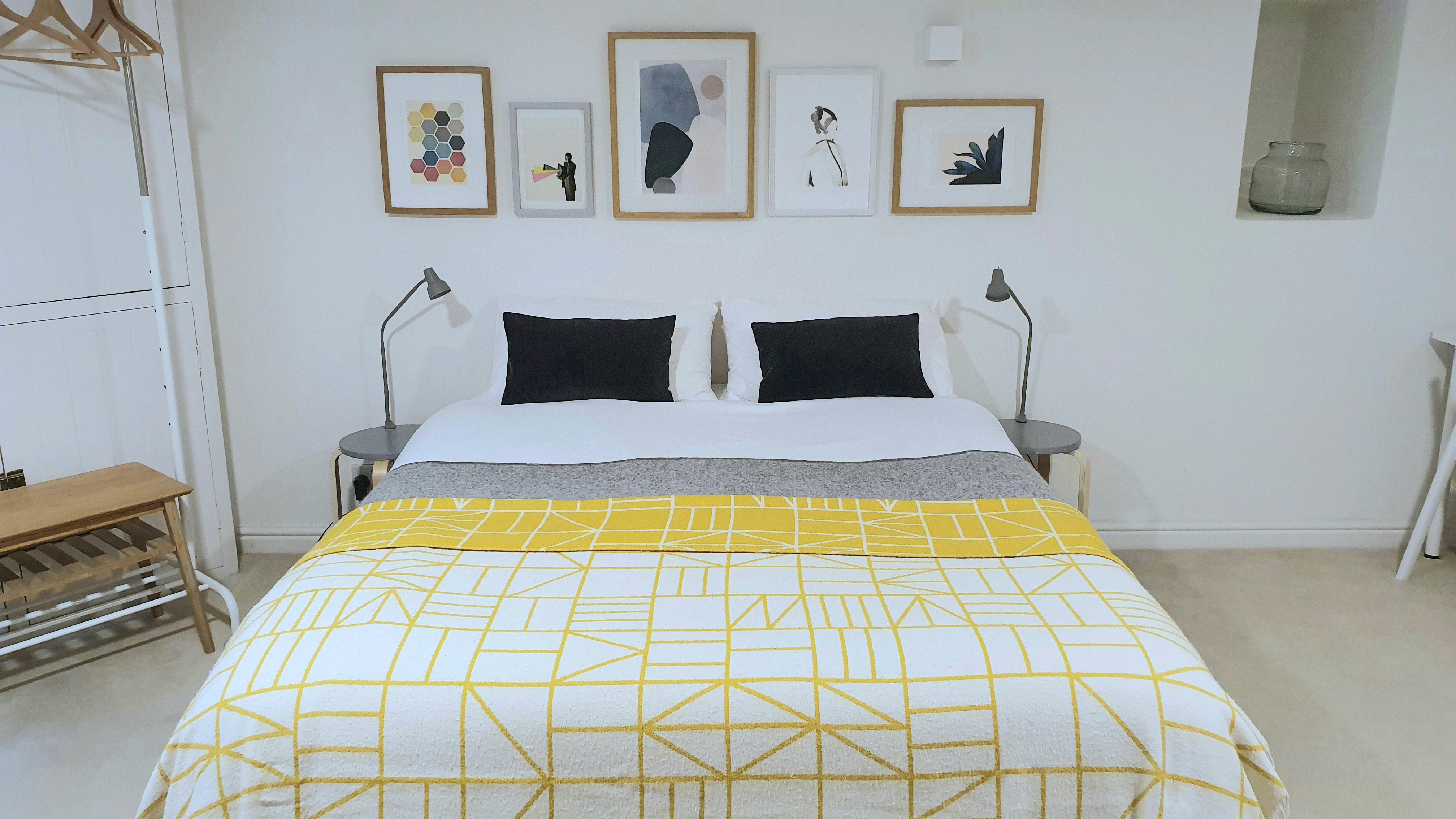 Spacious Garden Flat Next To Foodie Chandos Road in Cotham, Bristol