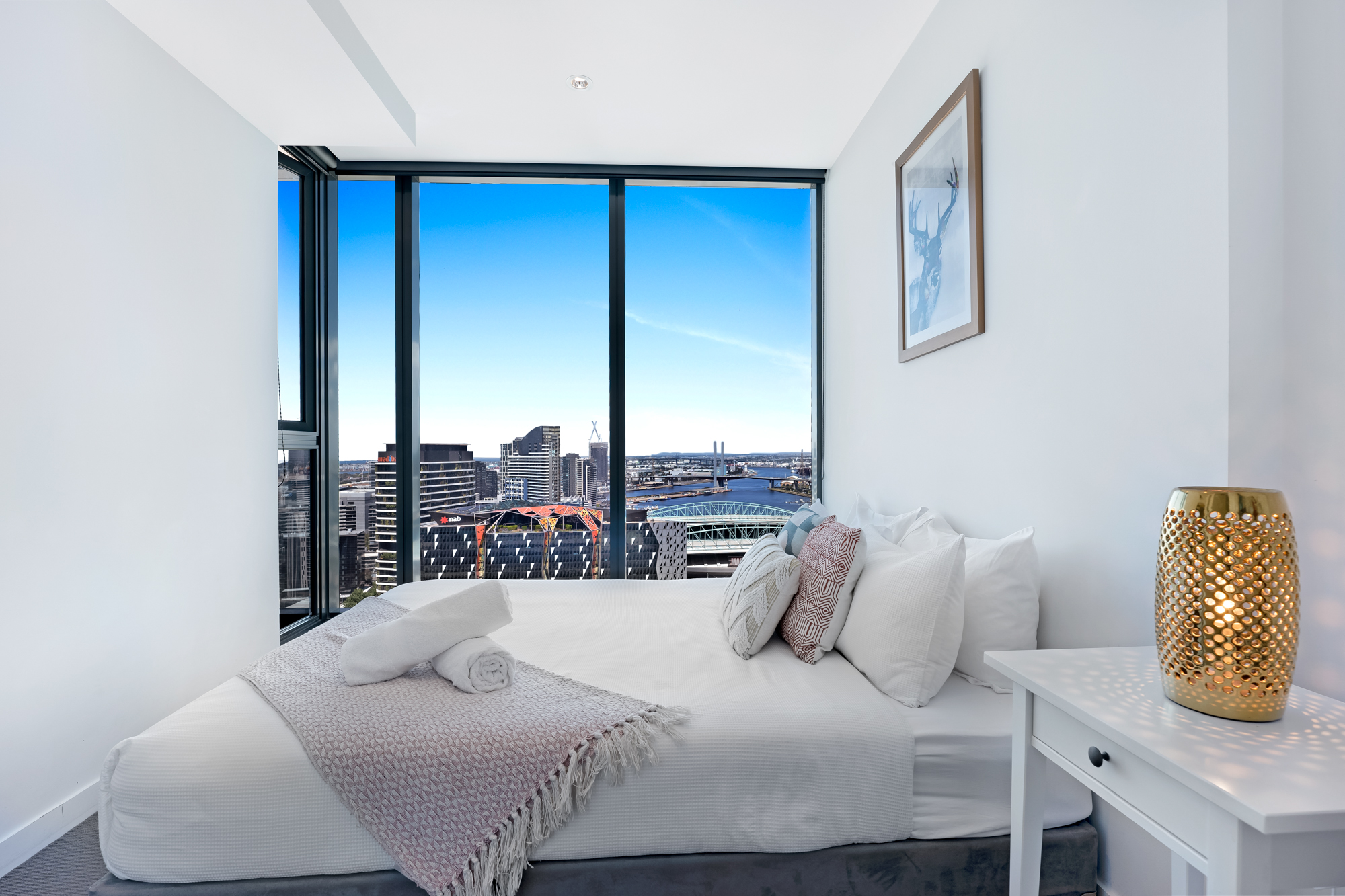 Modern 1-BR CBD Apt+Gym+Pool