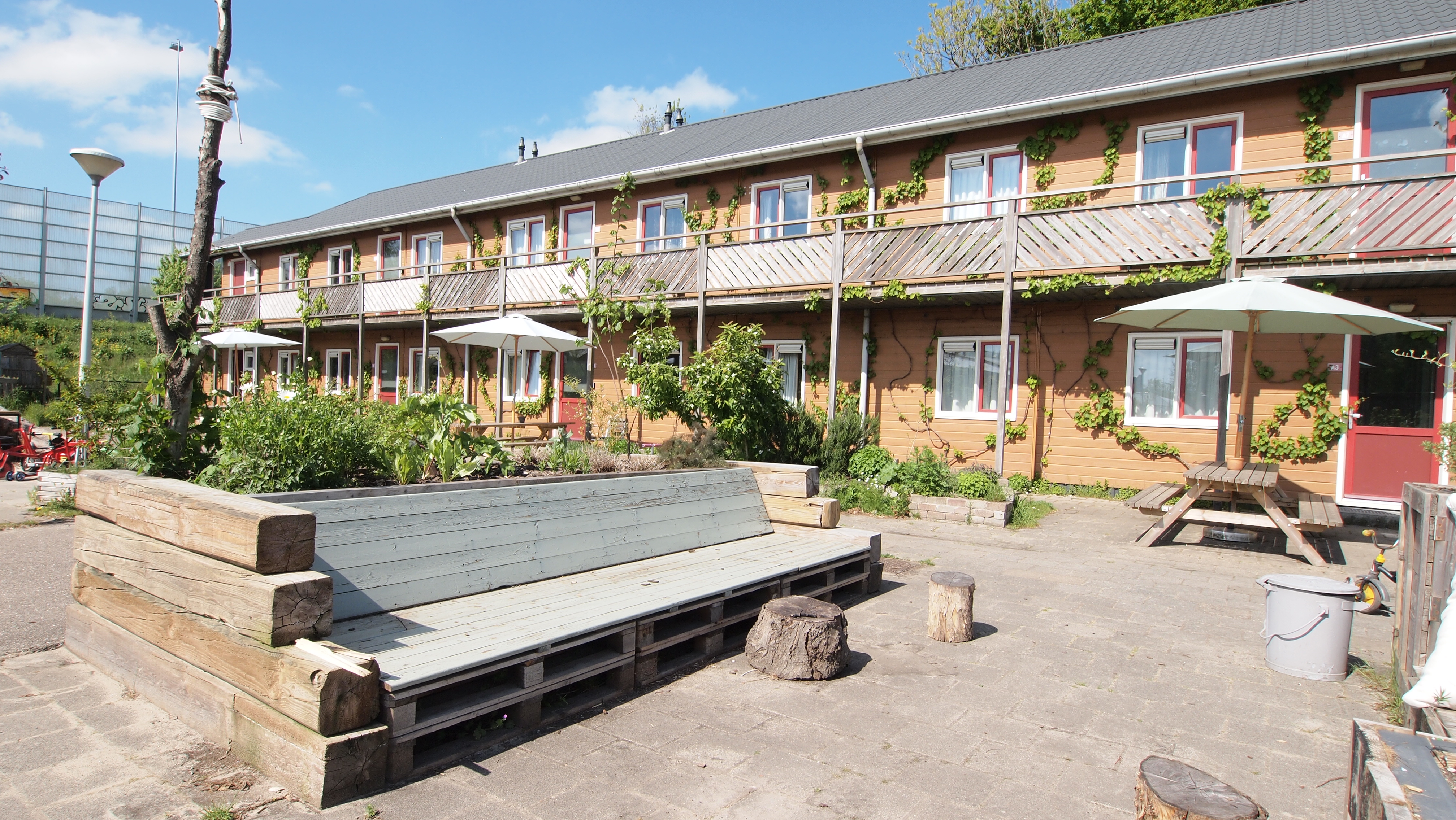 Amsterdam Farm Lodge: 6-persons , green area — Amsterdam stay