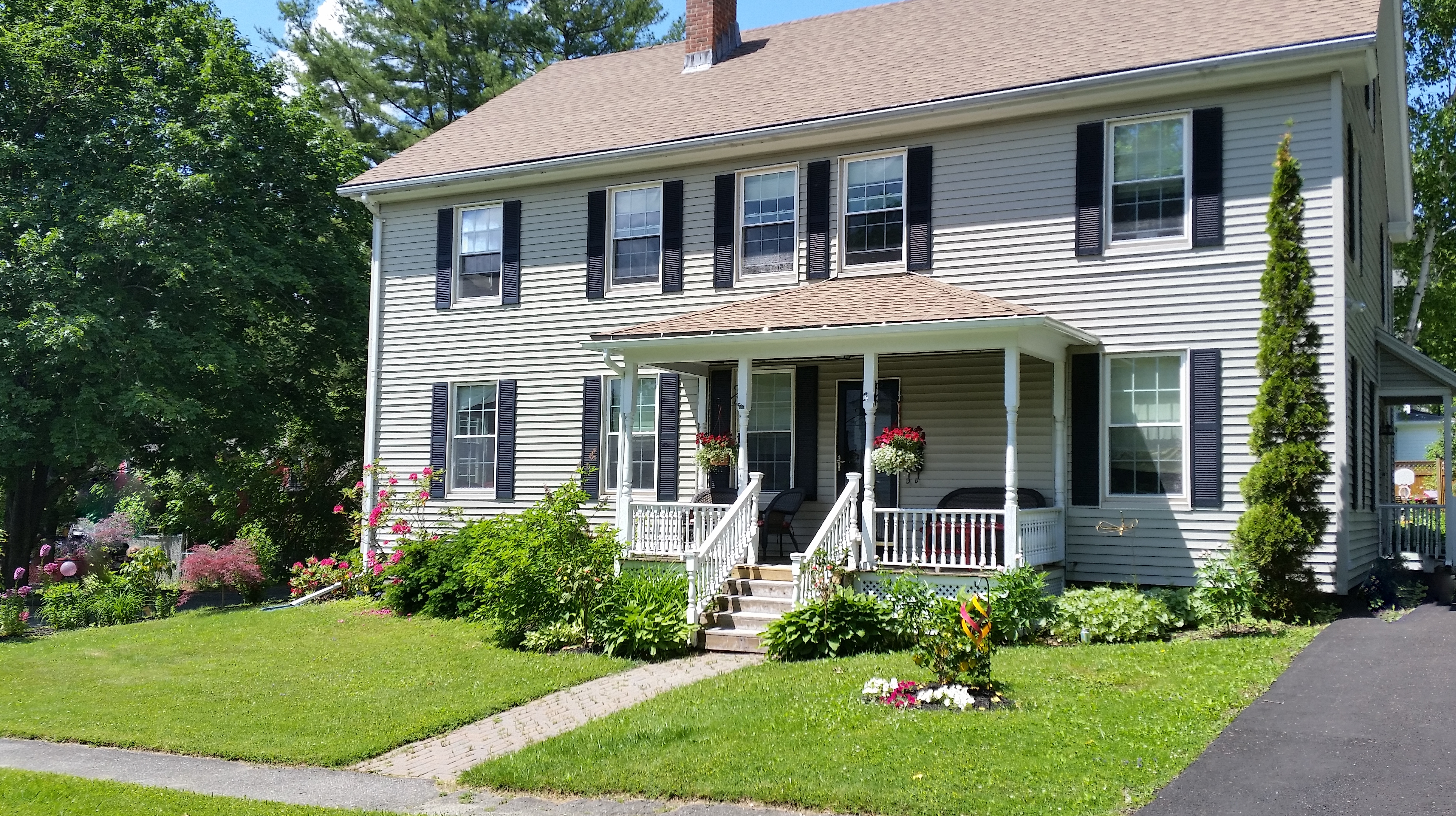 Heart of Lenox Townhouse