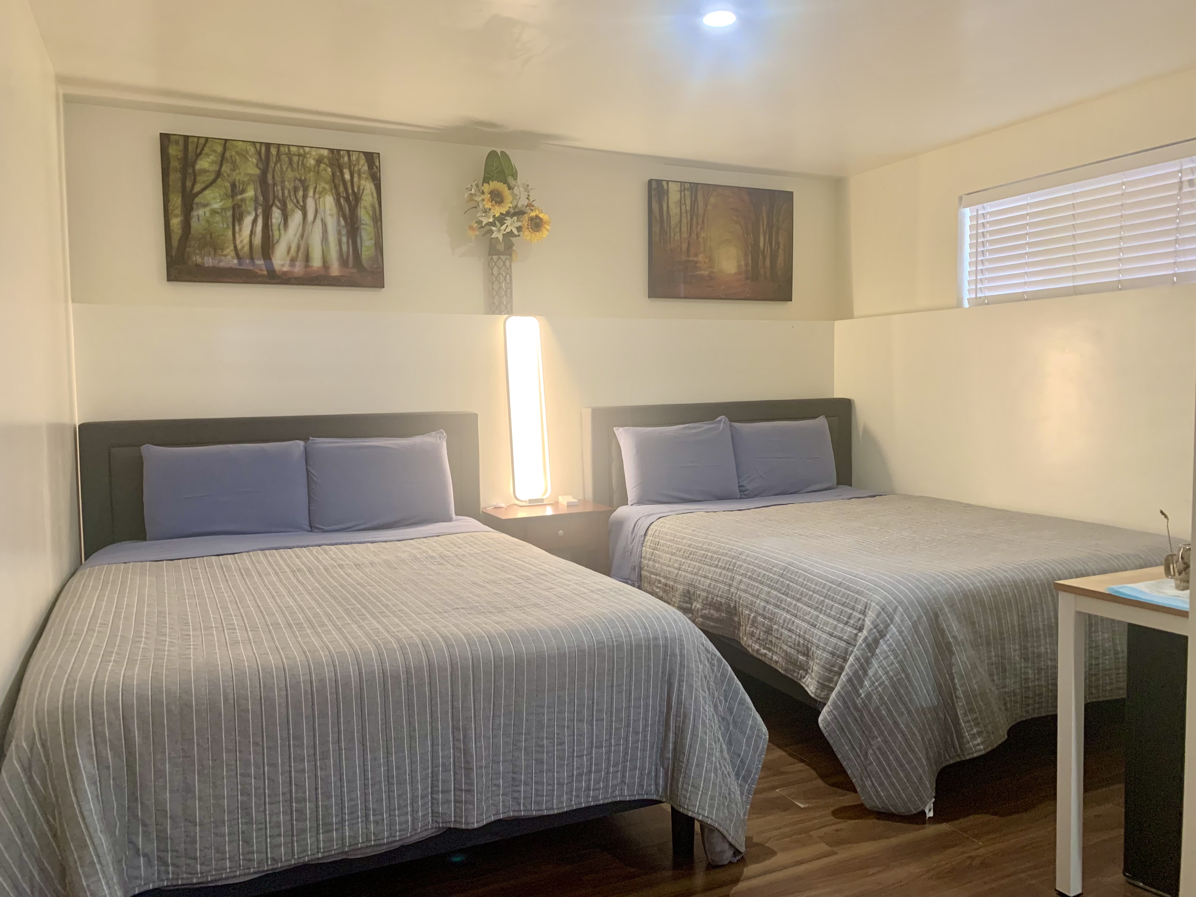 Deluxe Studio with attached private bath in Sunset