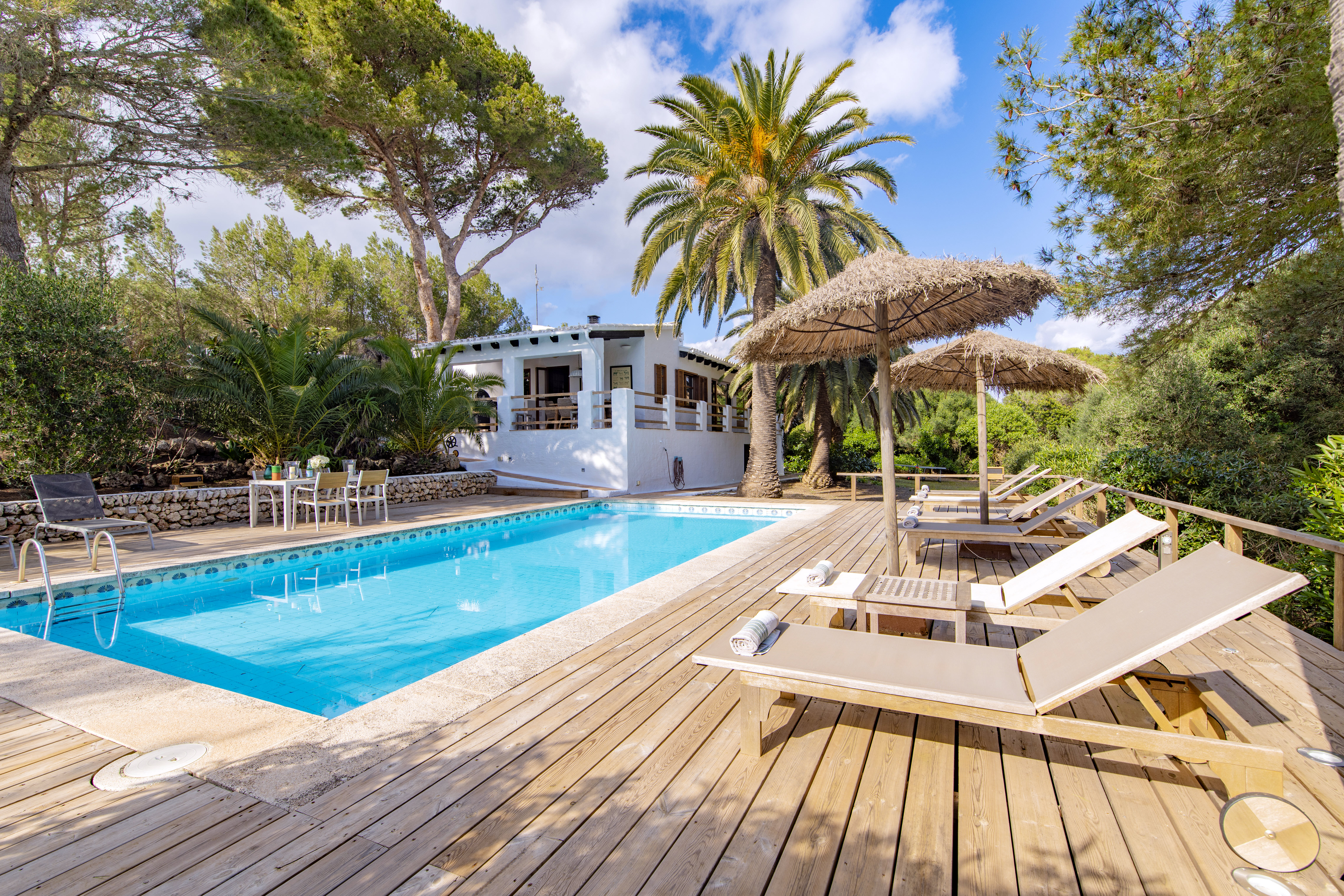 Luxurious retreat innational park - heated pool in Mahón, Menorca
