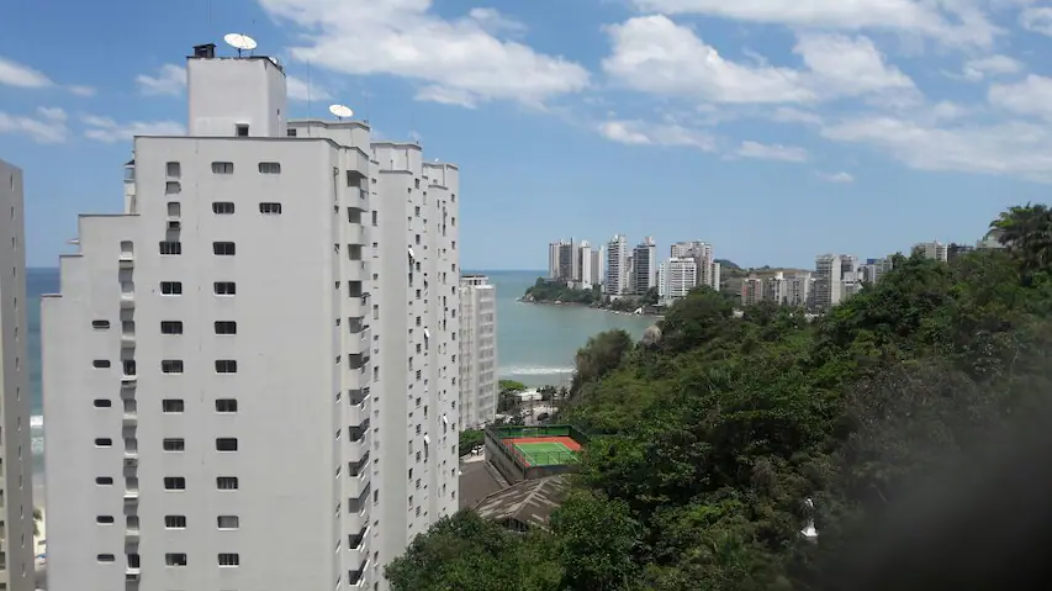 Pitangueiras Beach, less than 50 meters from the beach