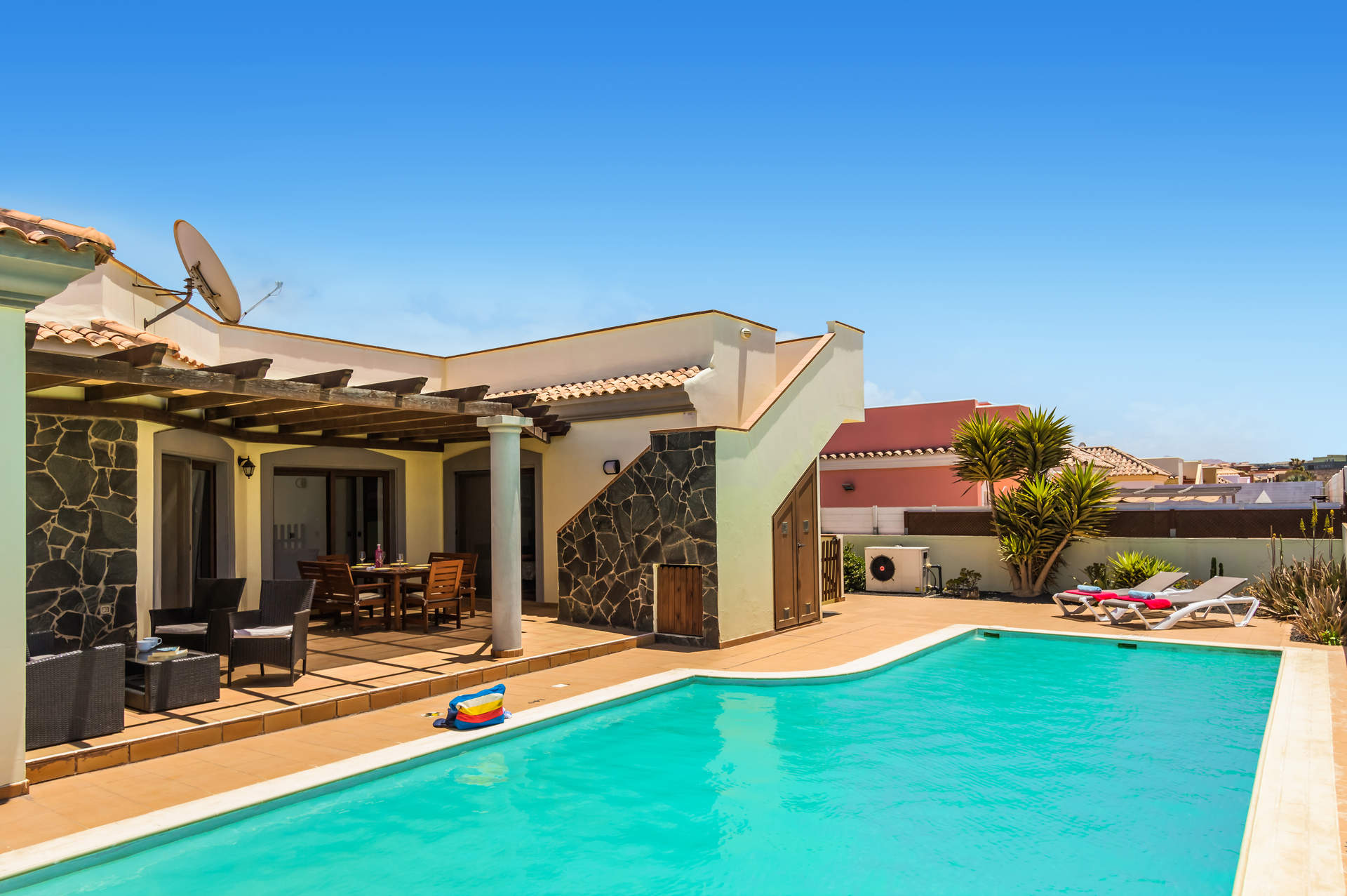 Villa Maca in Corralejo, Fuerteventura - Houses for Rent in Corralejo,  Canarias, Spain - Airbnb