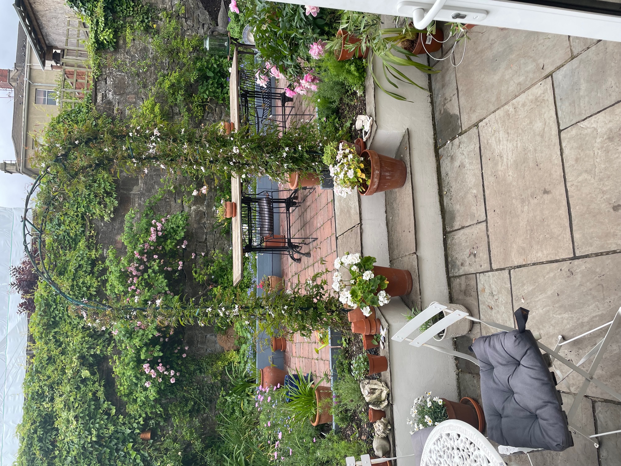 Double room with parking near the Uni, BRI and BBC in Cotham, Bristol