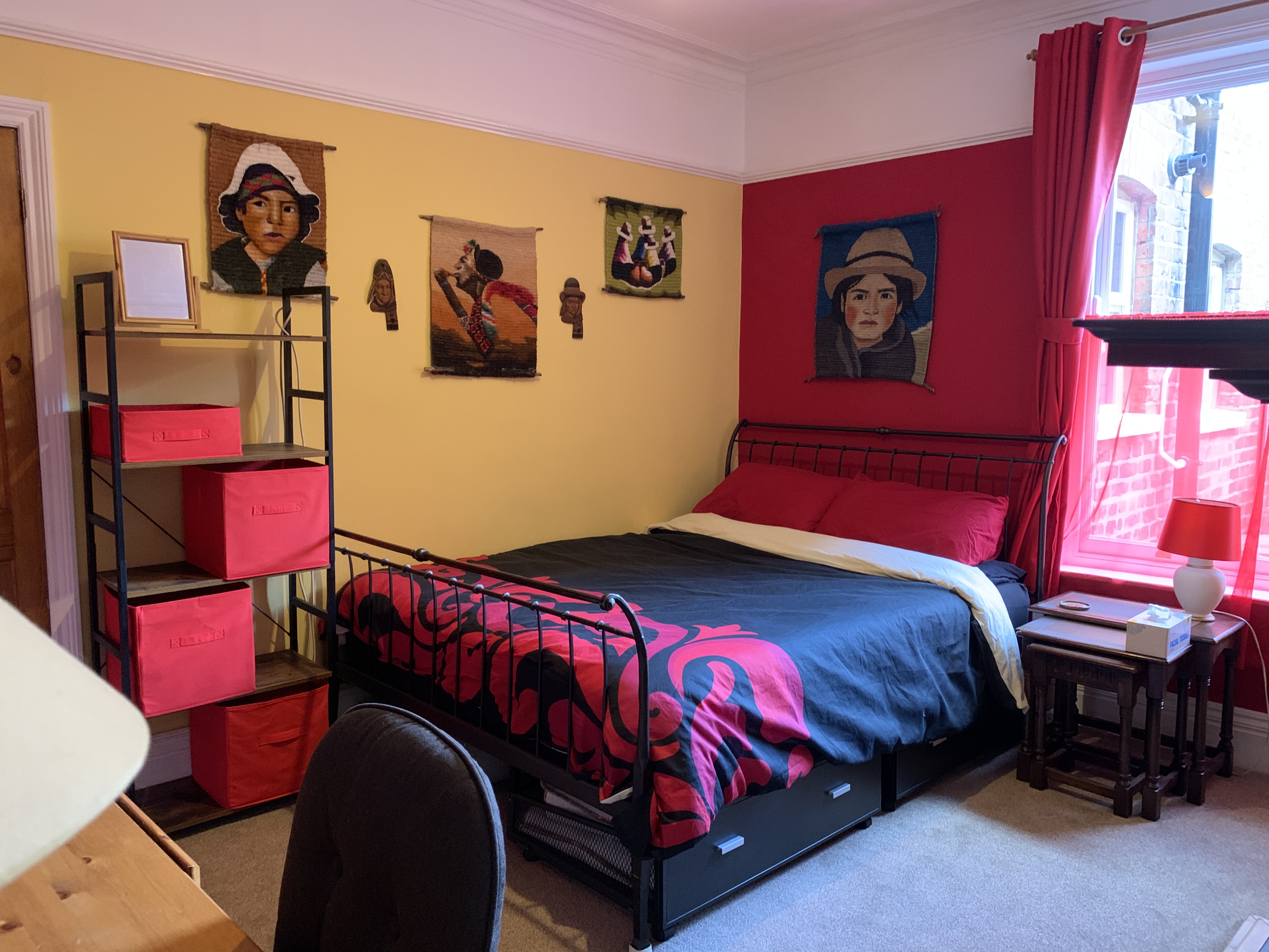 King with own bathroom, shared facilities, M21 in Chorlton, Greater Manchester