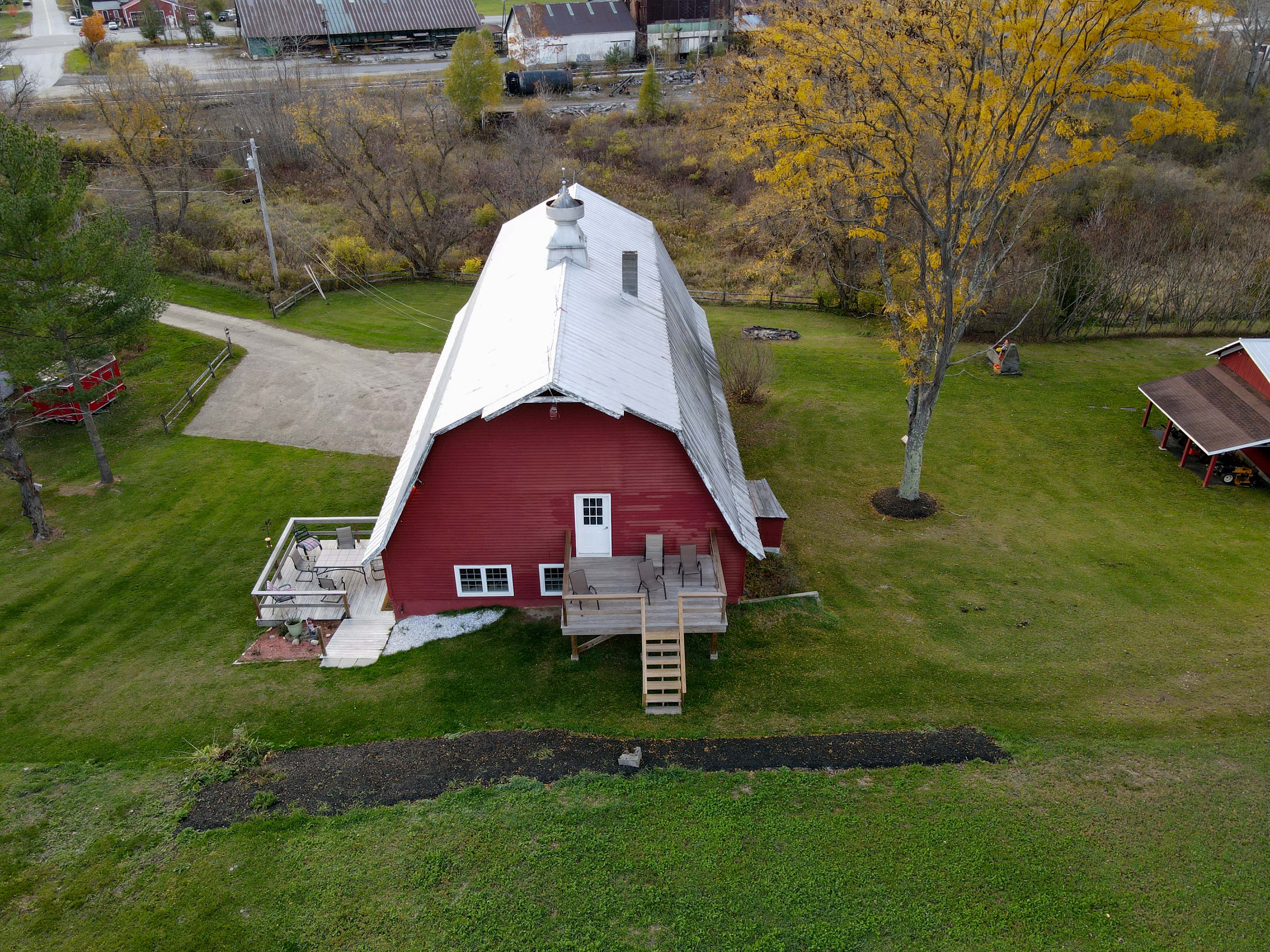 Cow Barn Lodge Houses for Rent in Mount Tabor, Vermont, United States