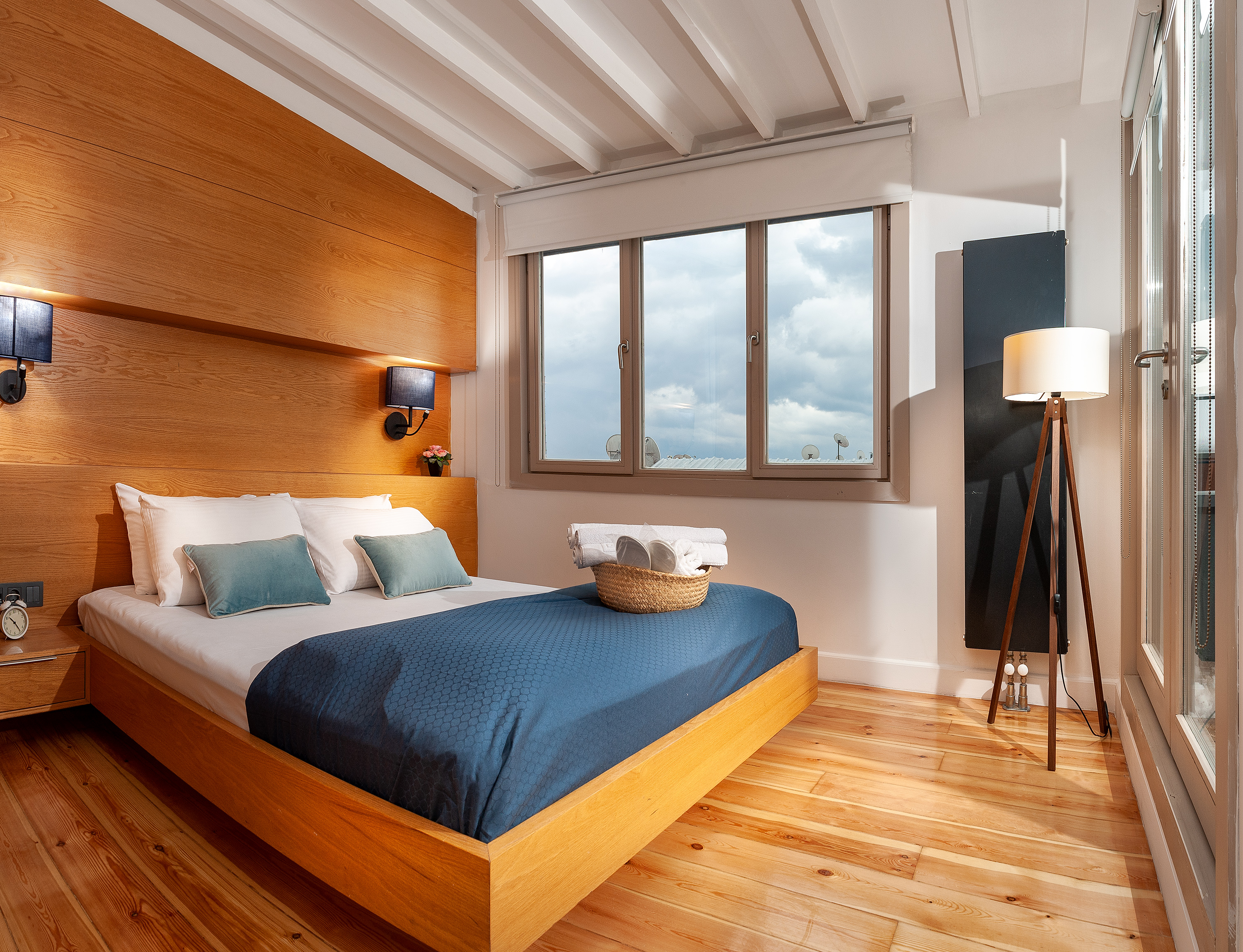 Penthouse With Private Terrace Sea View