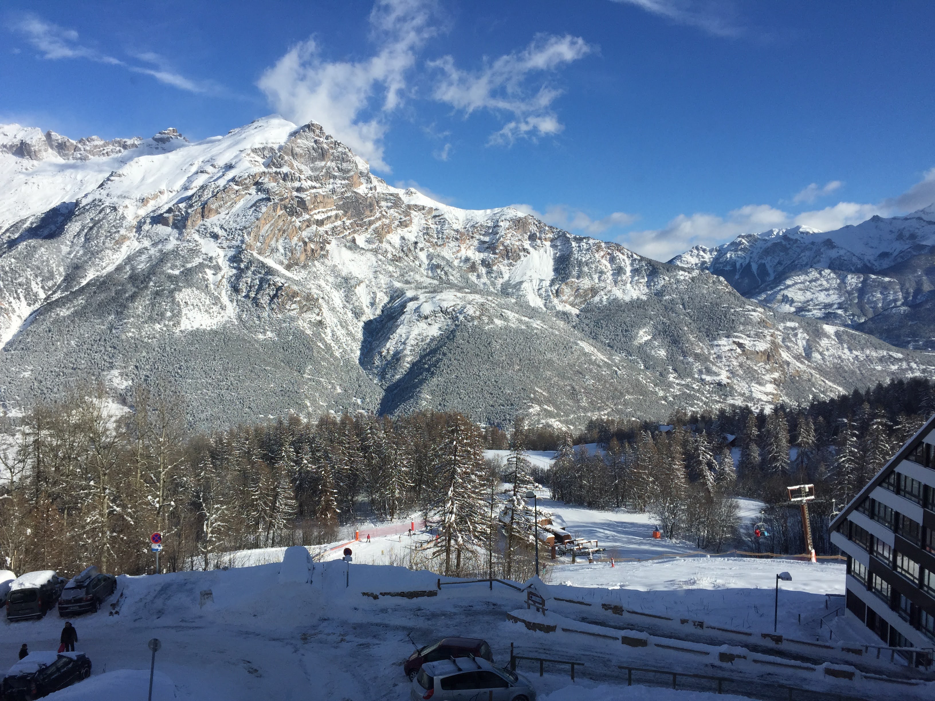 App. 6 pers. Balcon piste. Puy Saint Vincent, 1600