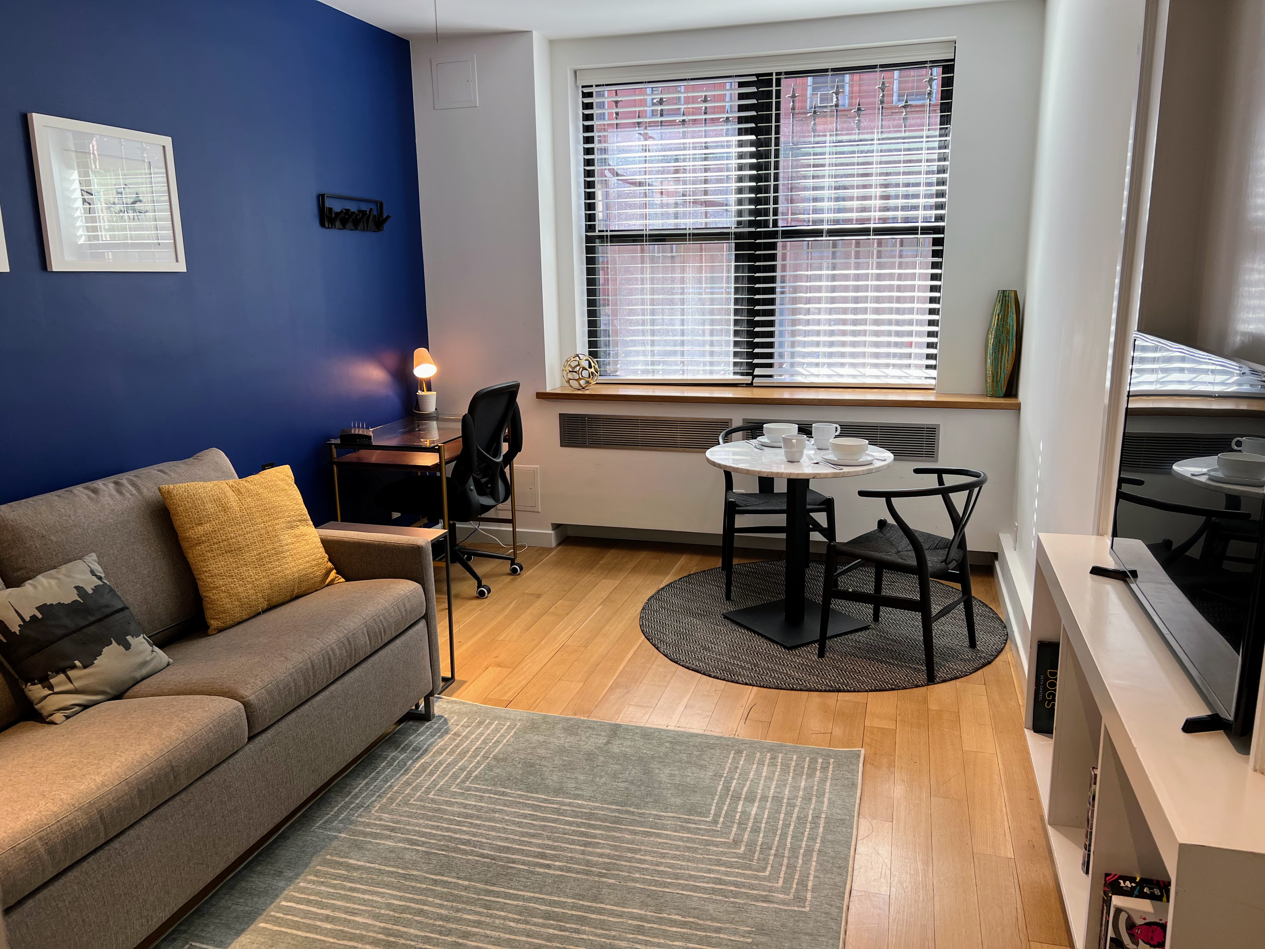 Modern Studio w/ Private Entry - Heart of Chelsea