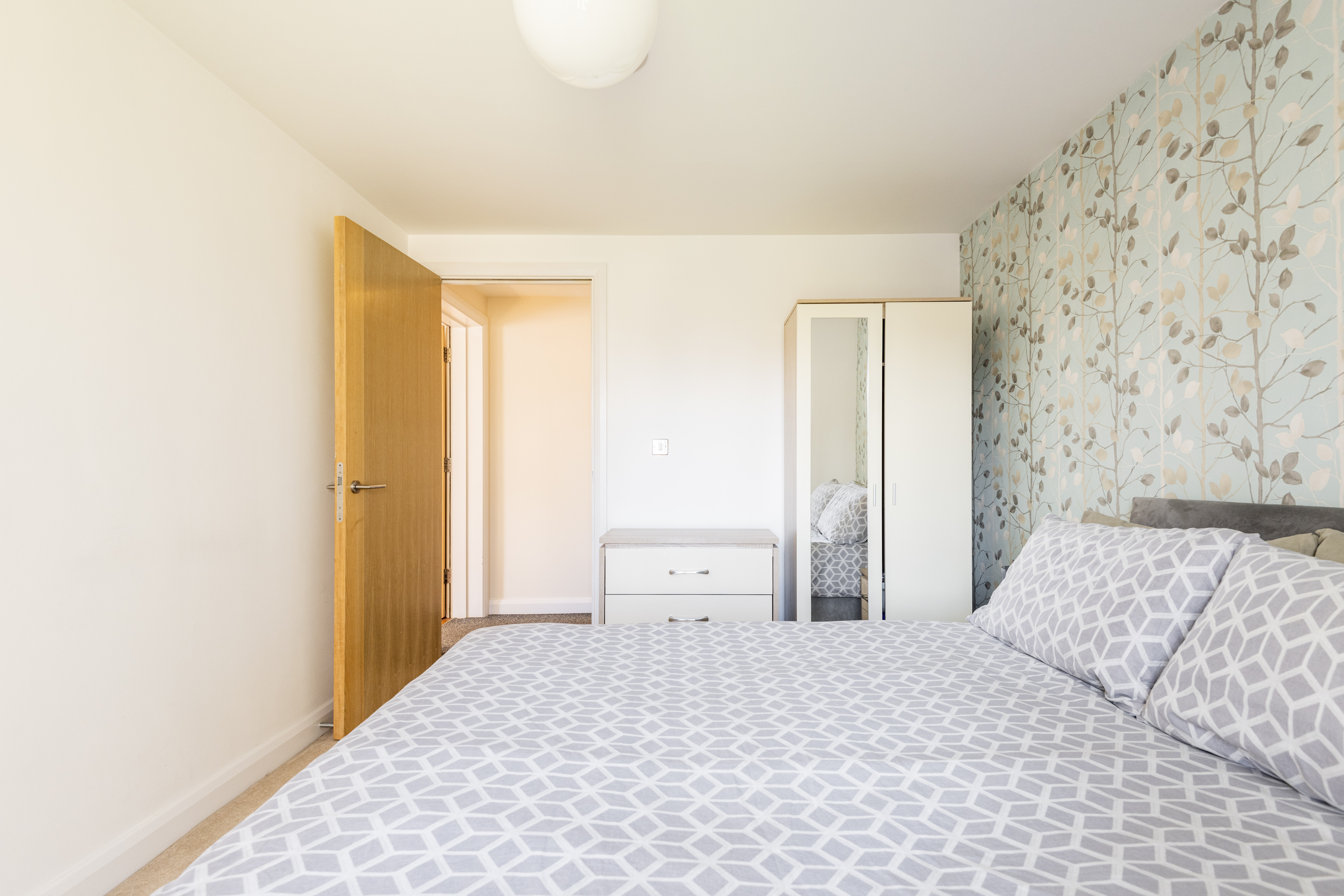 Private room close to Cabot Circus&City Centre in Lawrence Hill, Bristol
