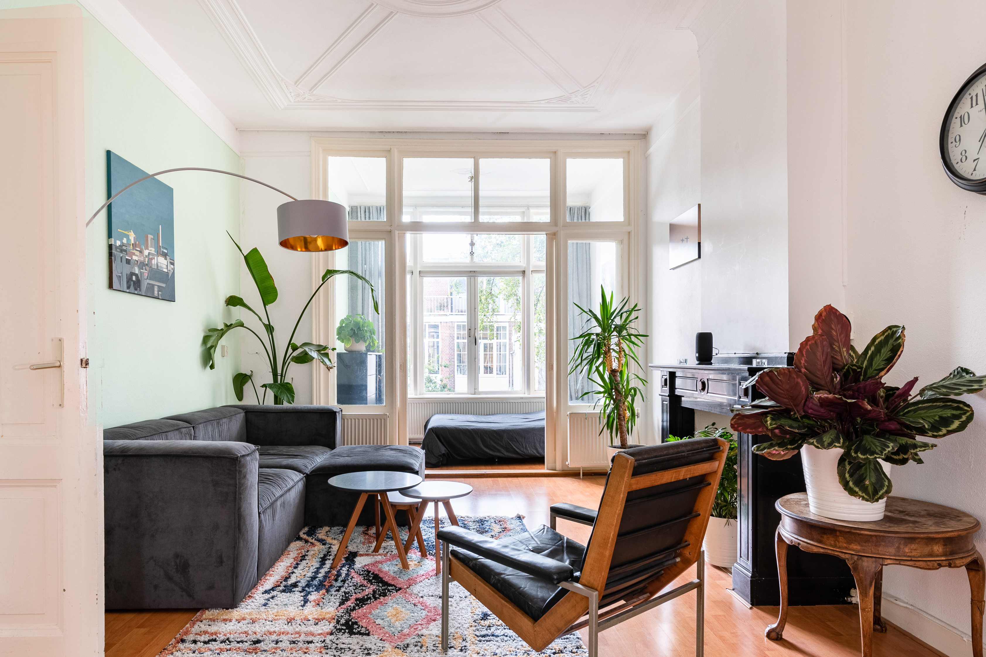 Light & stylish apartment in lively trendy area. — The Hague stay