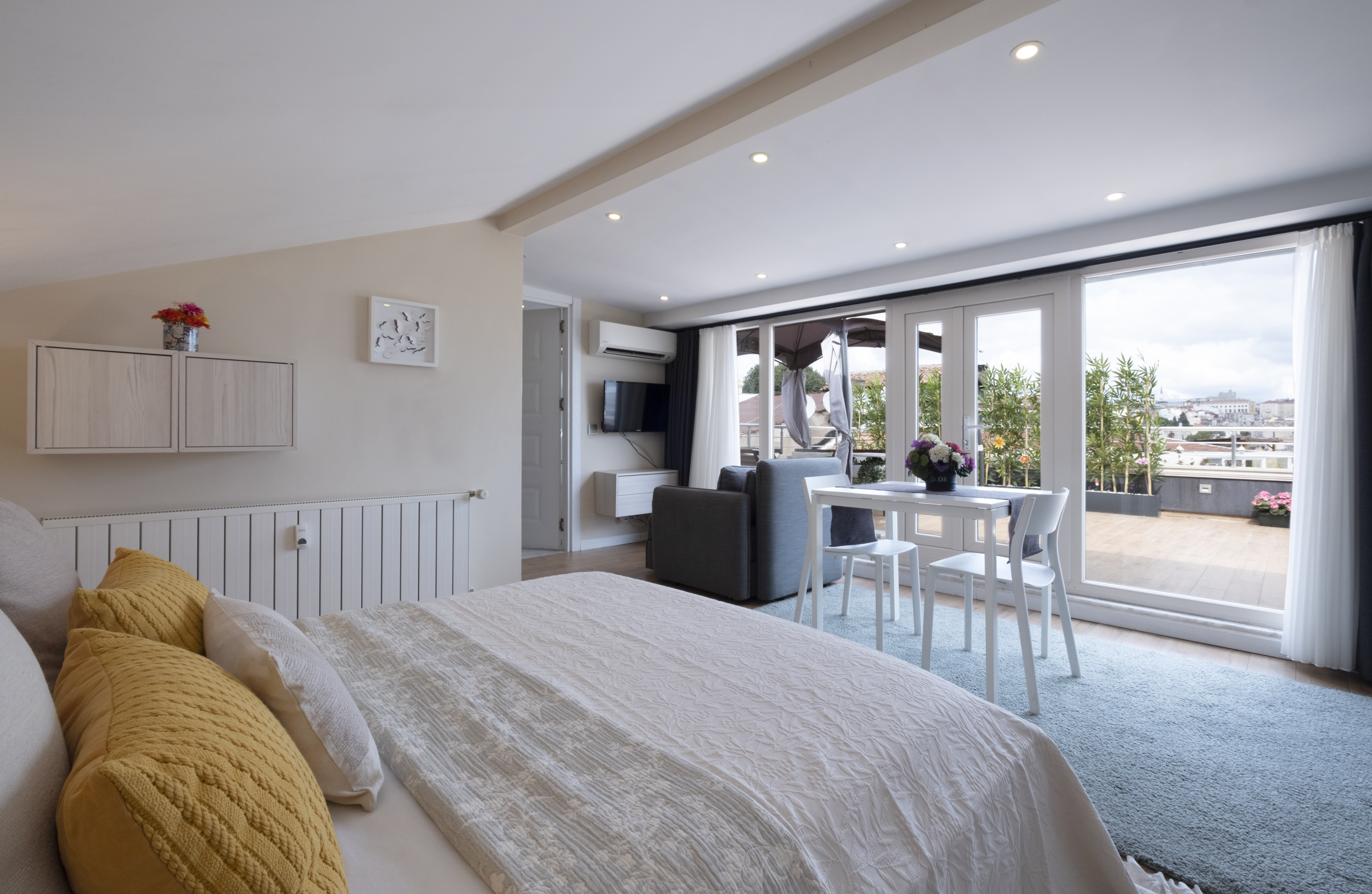 Breathtaking Bosphorus View and Private Terrace 9