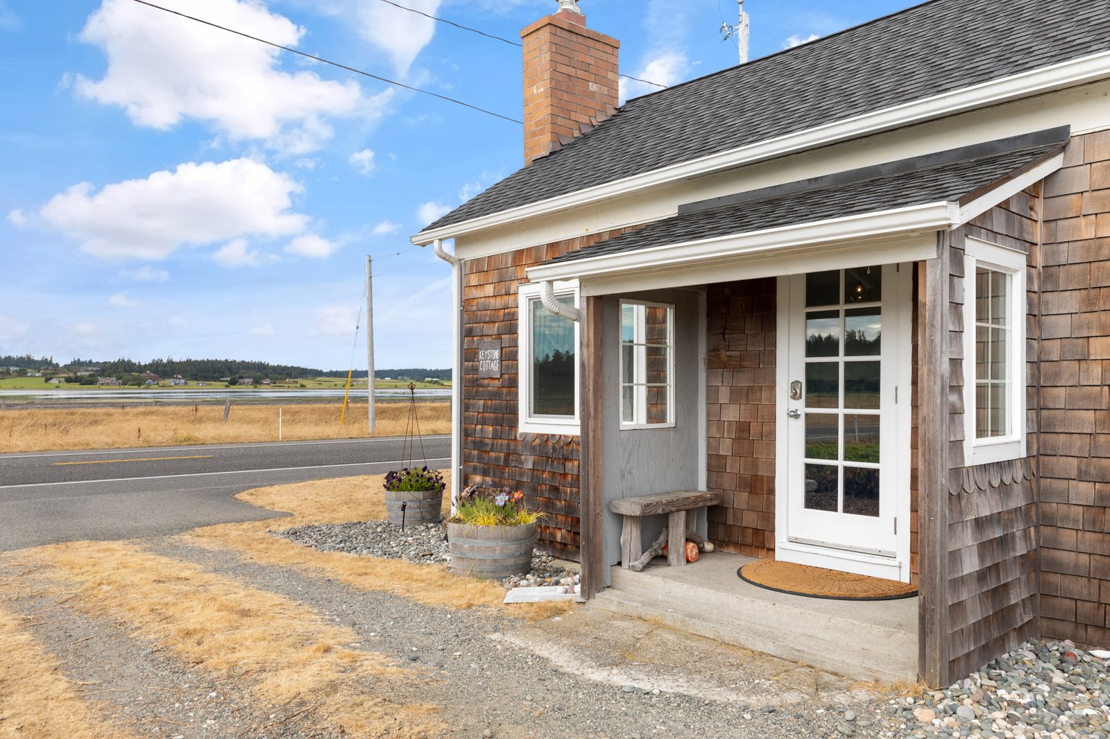 Charming Keystone Beach Cottage Cottages for Rent in Coupeville, Washington, United States