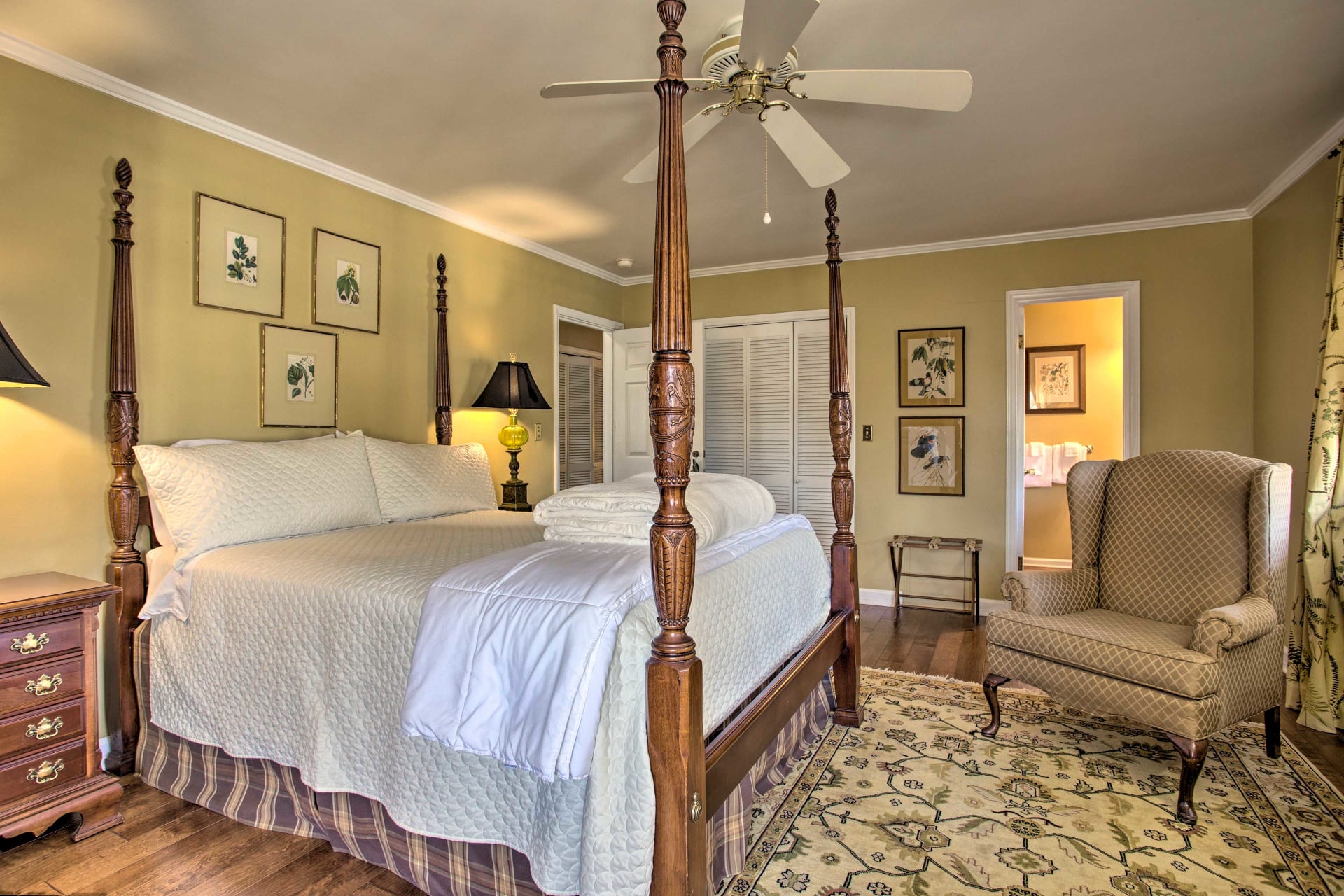 Campbell House, a guest house Pickelsimer Fields Houses for Rent in