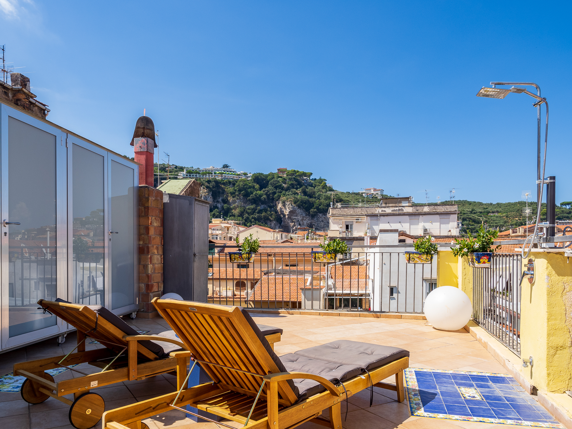 Sorrentine Enchantment - De Vivo realty