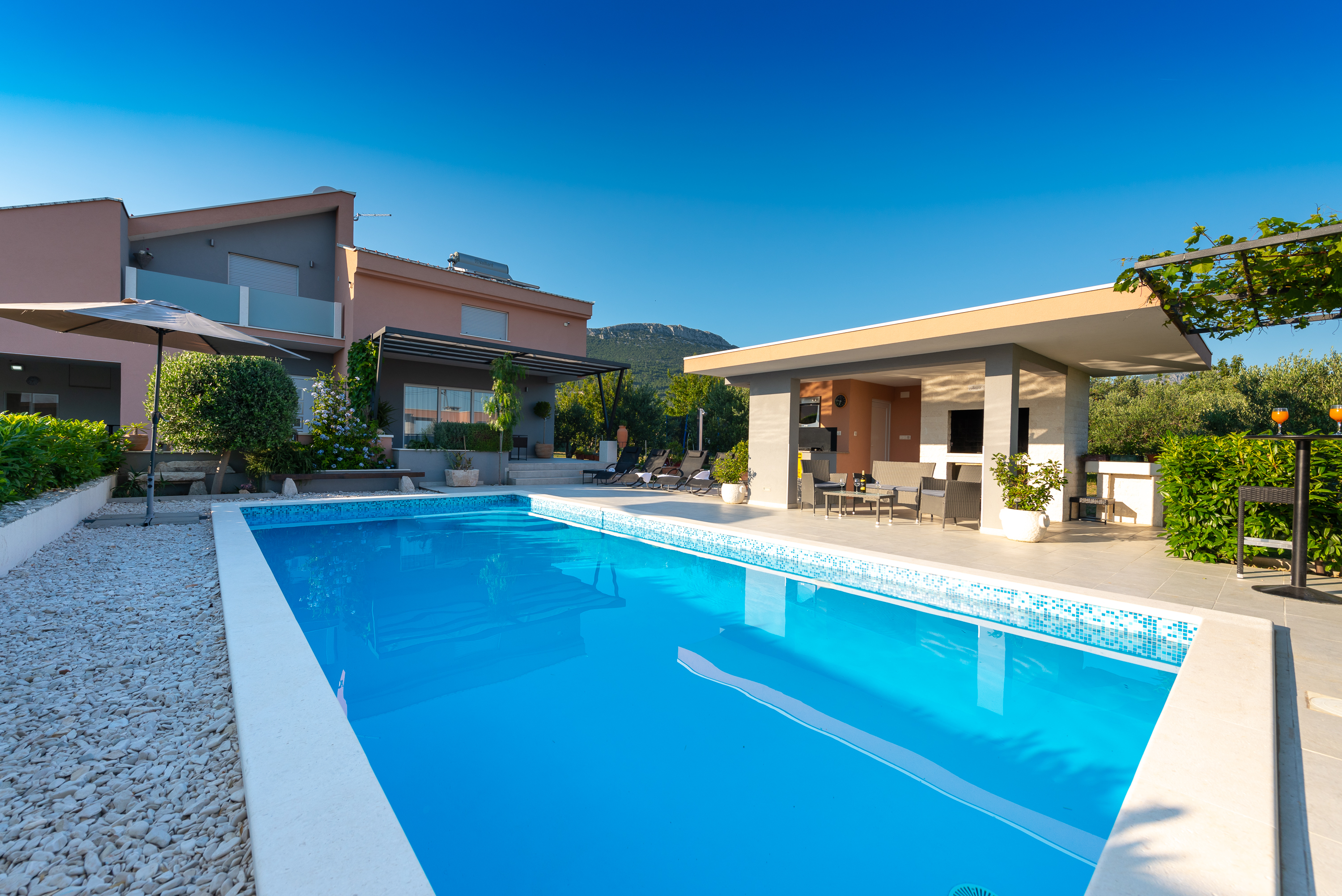 Villa Toni with 5 bedrooms and heated pool - Villas for Rent in Kaštel  Stari, Splitsko-dalmatinska županija, Croatia - Airbnb