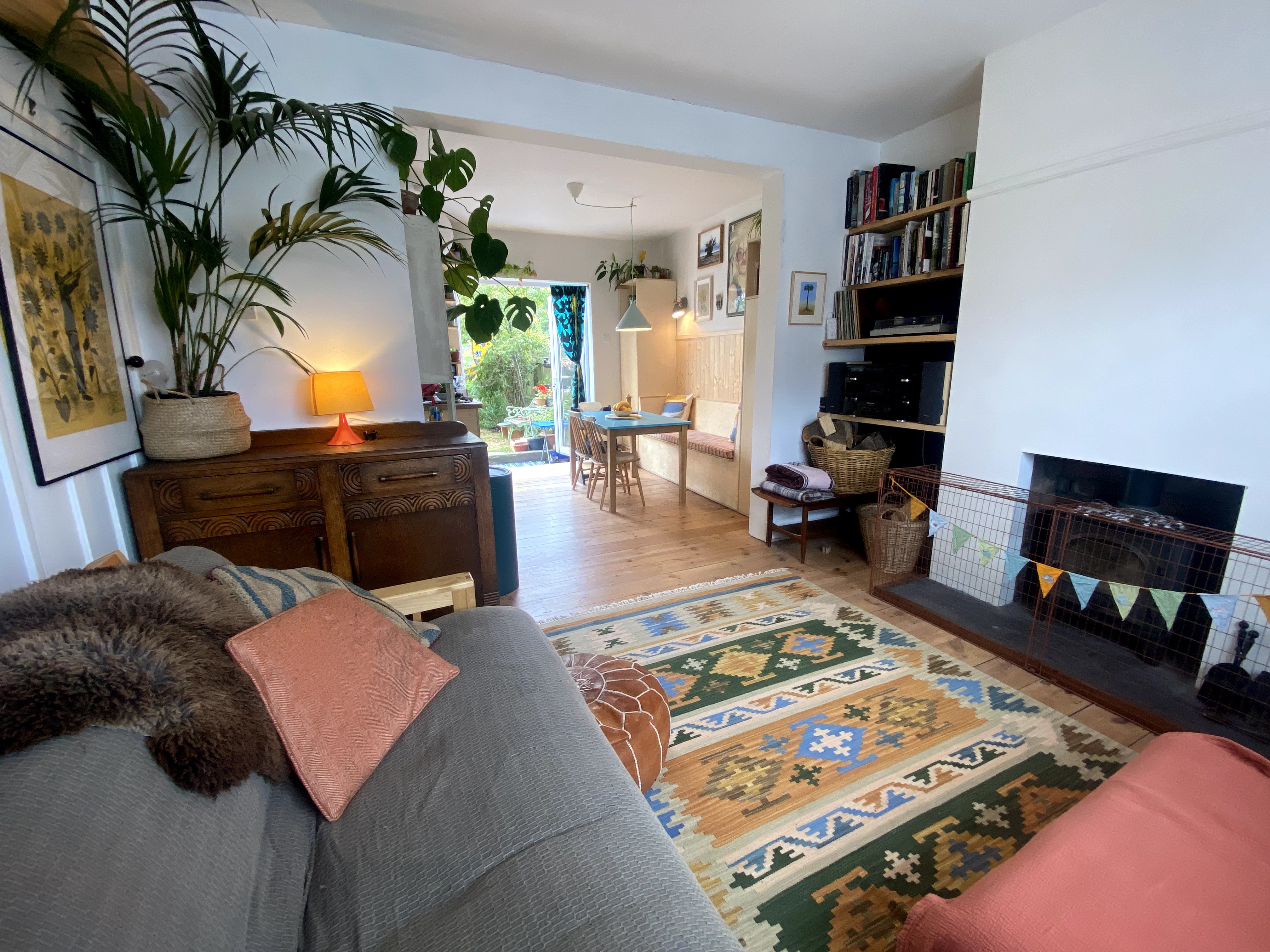 Lovely and cosy artistic home, quiet terrace