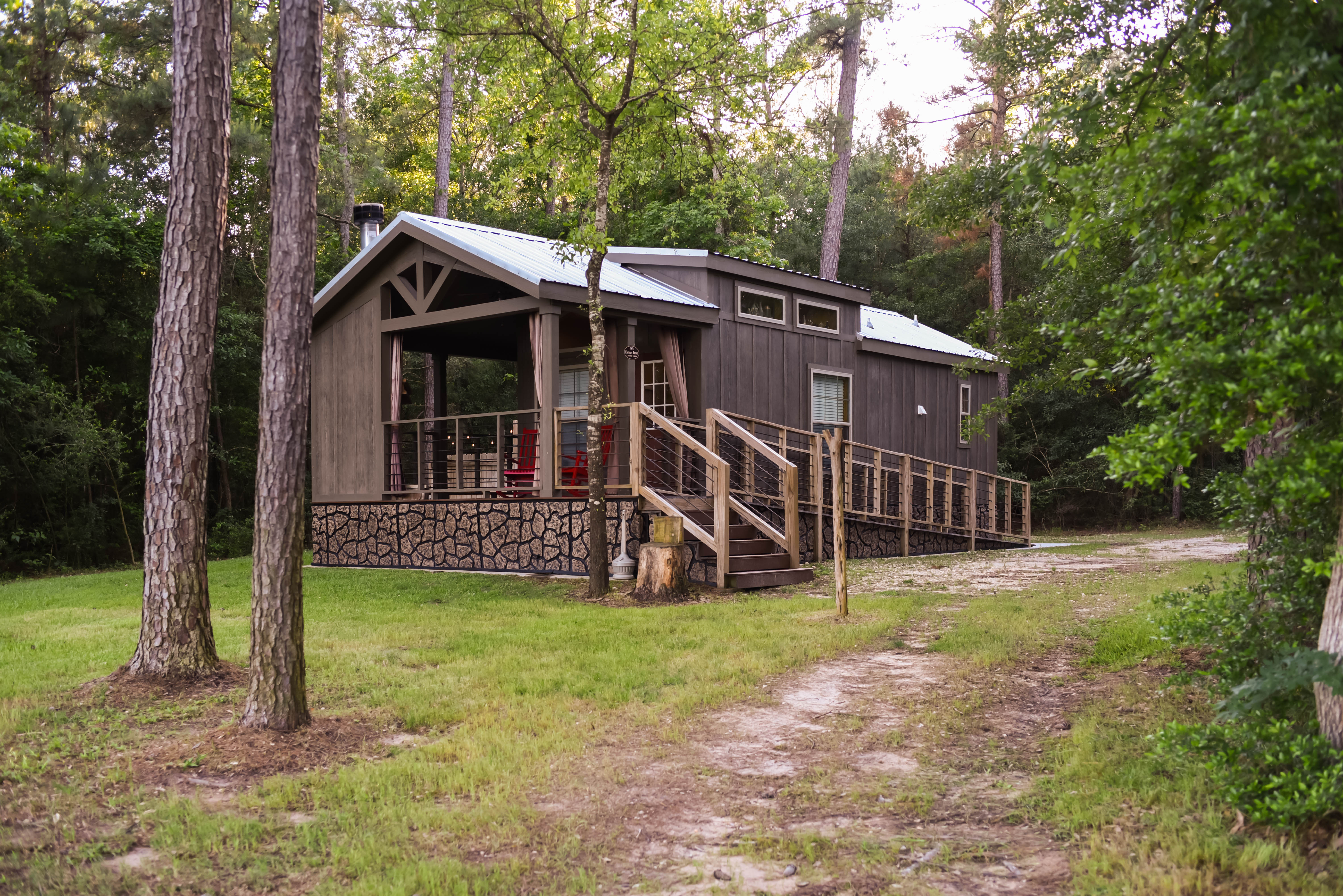 Luxurious tiny home in the piney woods of East Tx