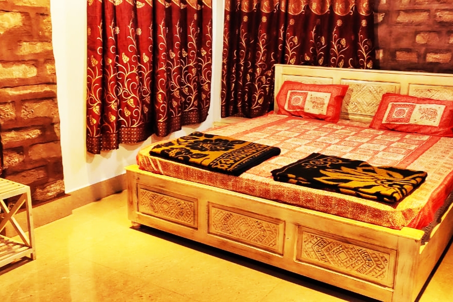 Unwind in the comfort of Fotiya's Home Stay