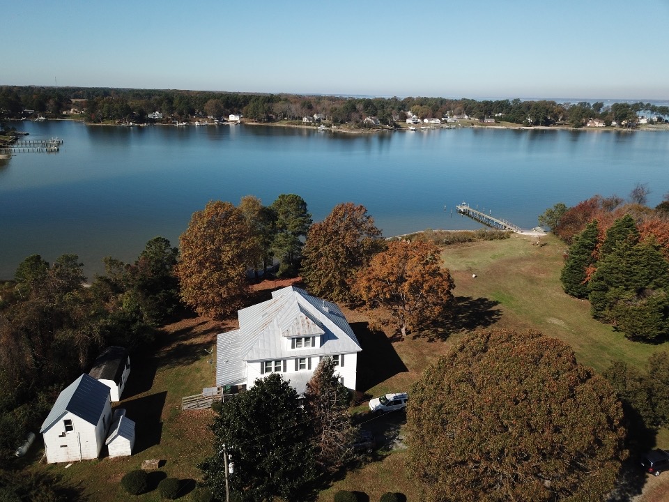 Camp Rappahannock Deltaville Waterfront Living Houses for Rent in