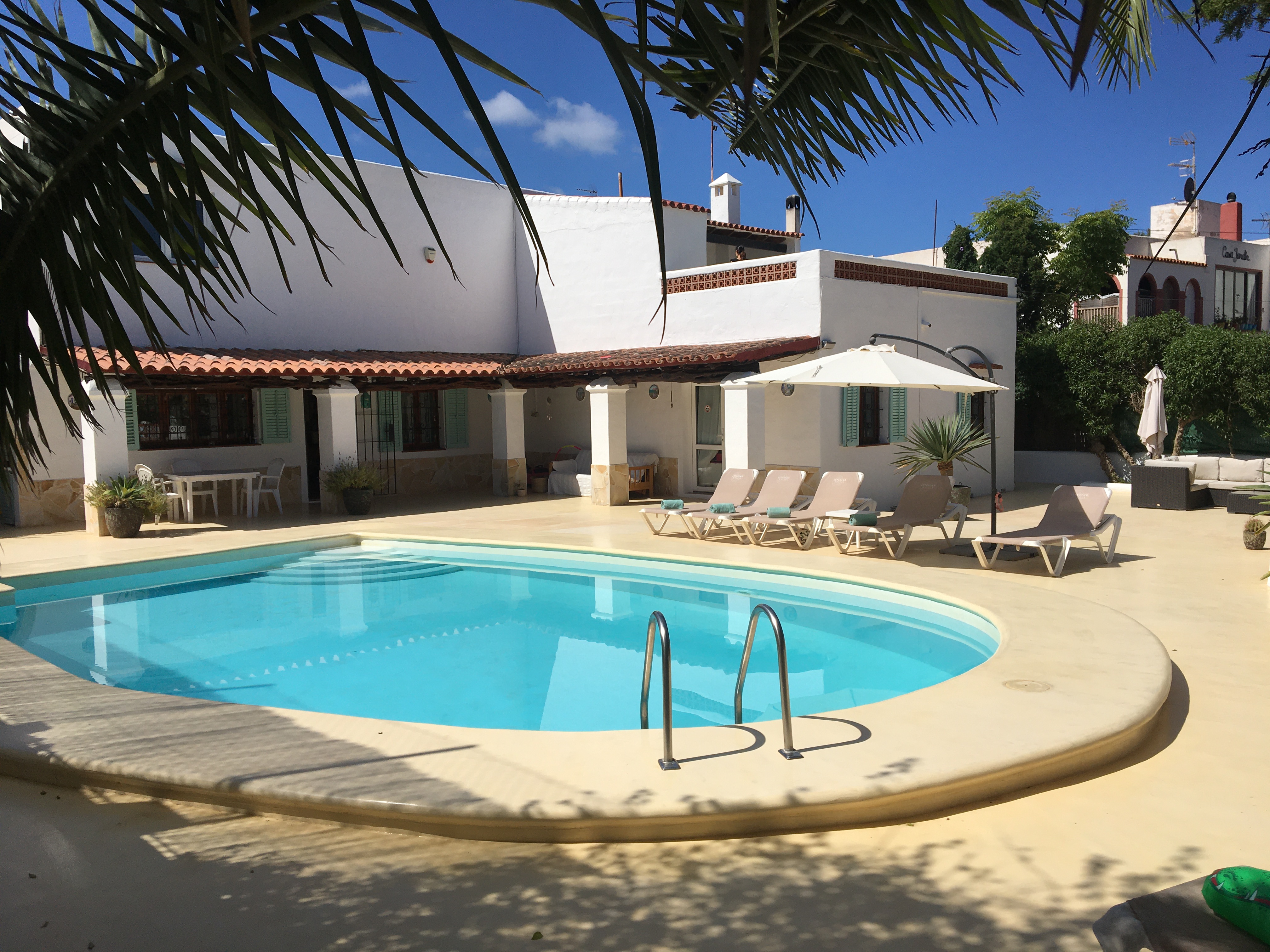 4 Bedroom Family Villa | 300m to beach