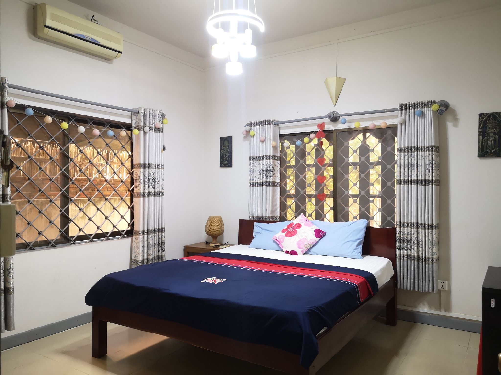 Hospédese con locales (habitacióny baño privado,cocina,ventilador) - Airbnb