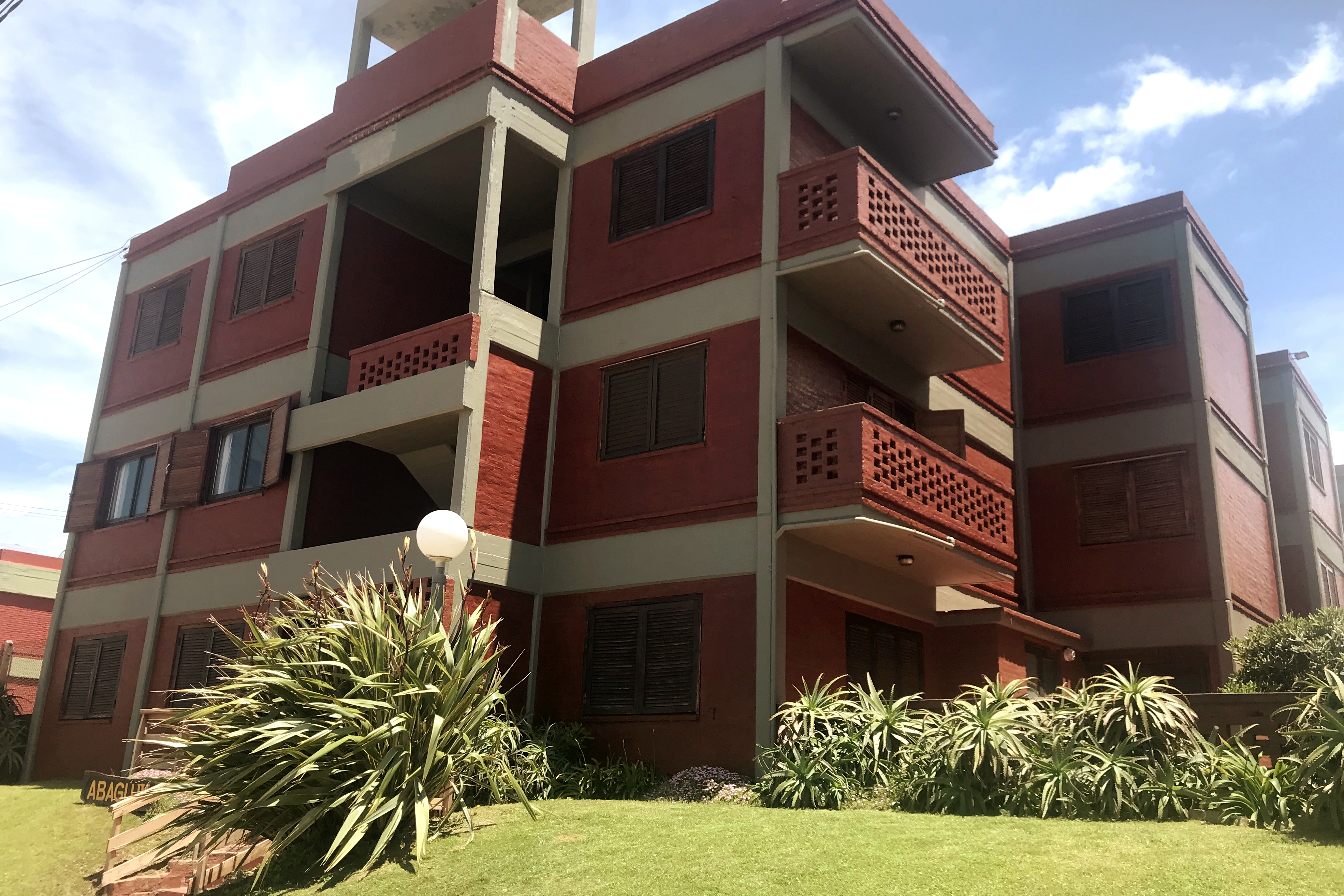 Villa  Gesell . Monoamb. with an ocean view patio.