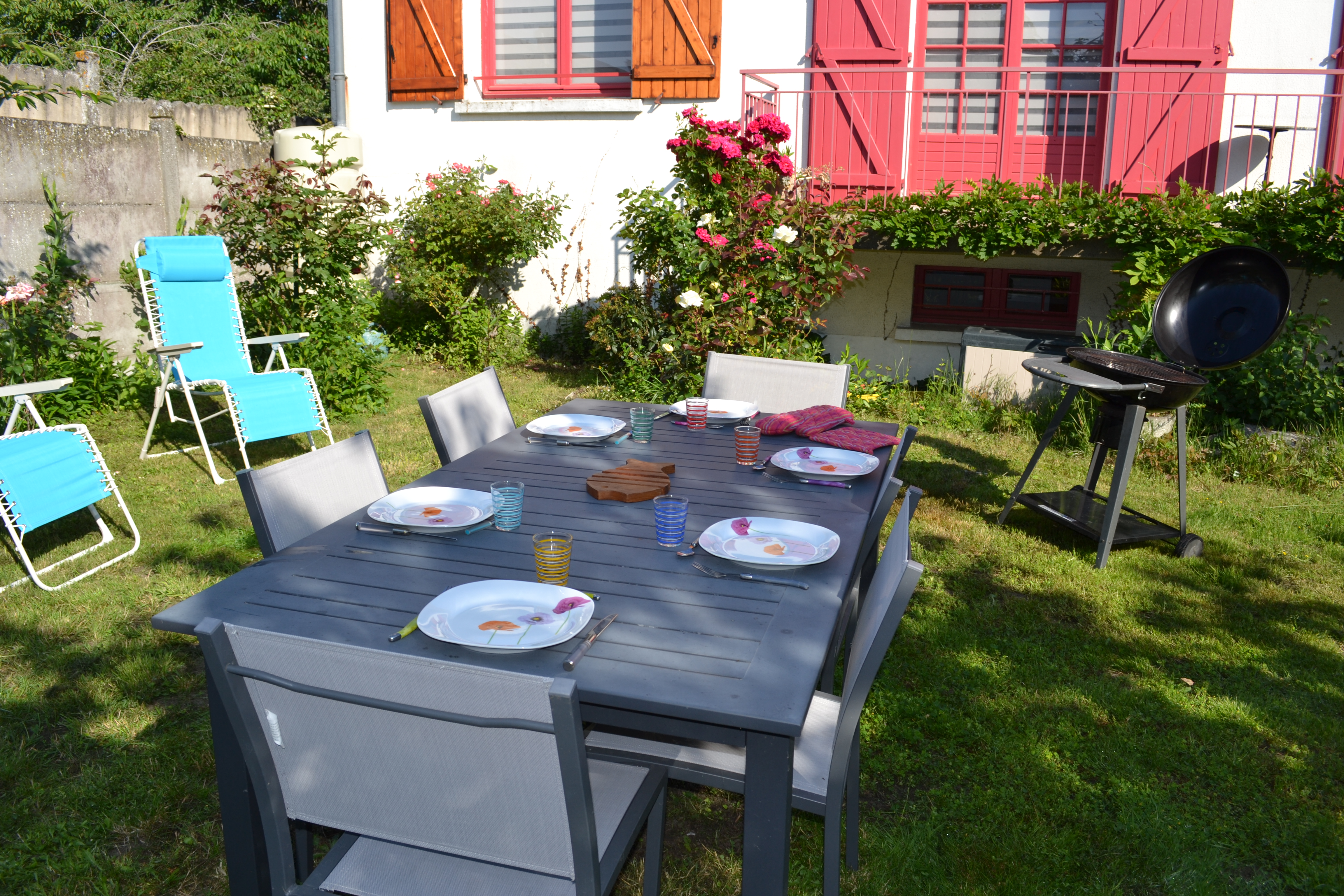 Family house fully equipped with a great garden