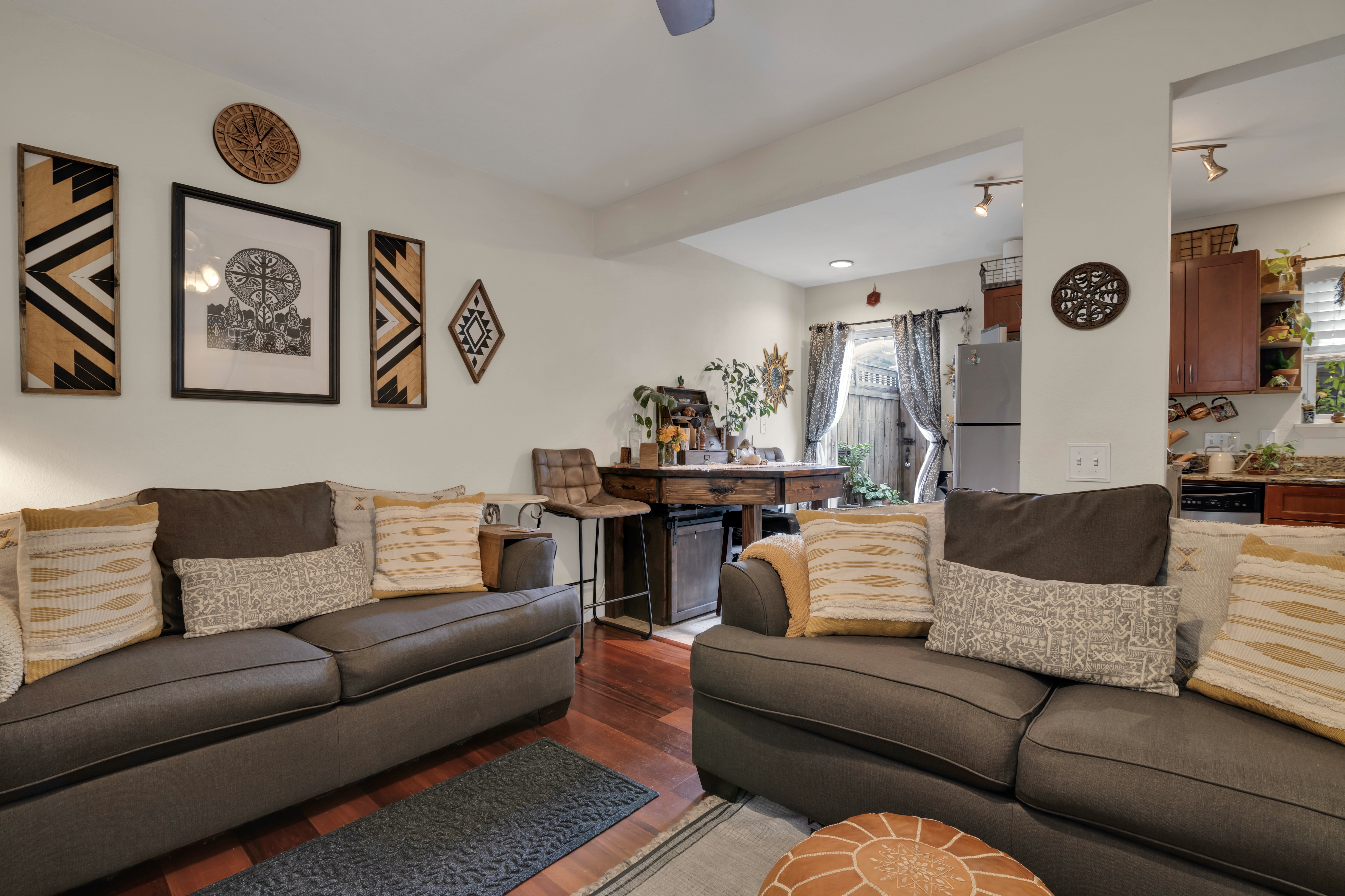 Cozy Bungalow Paradise in Central ATX (1b/1b) in 78705, Austin