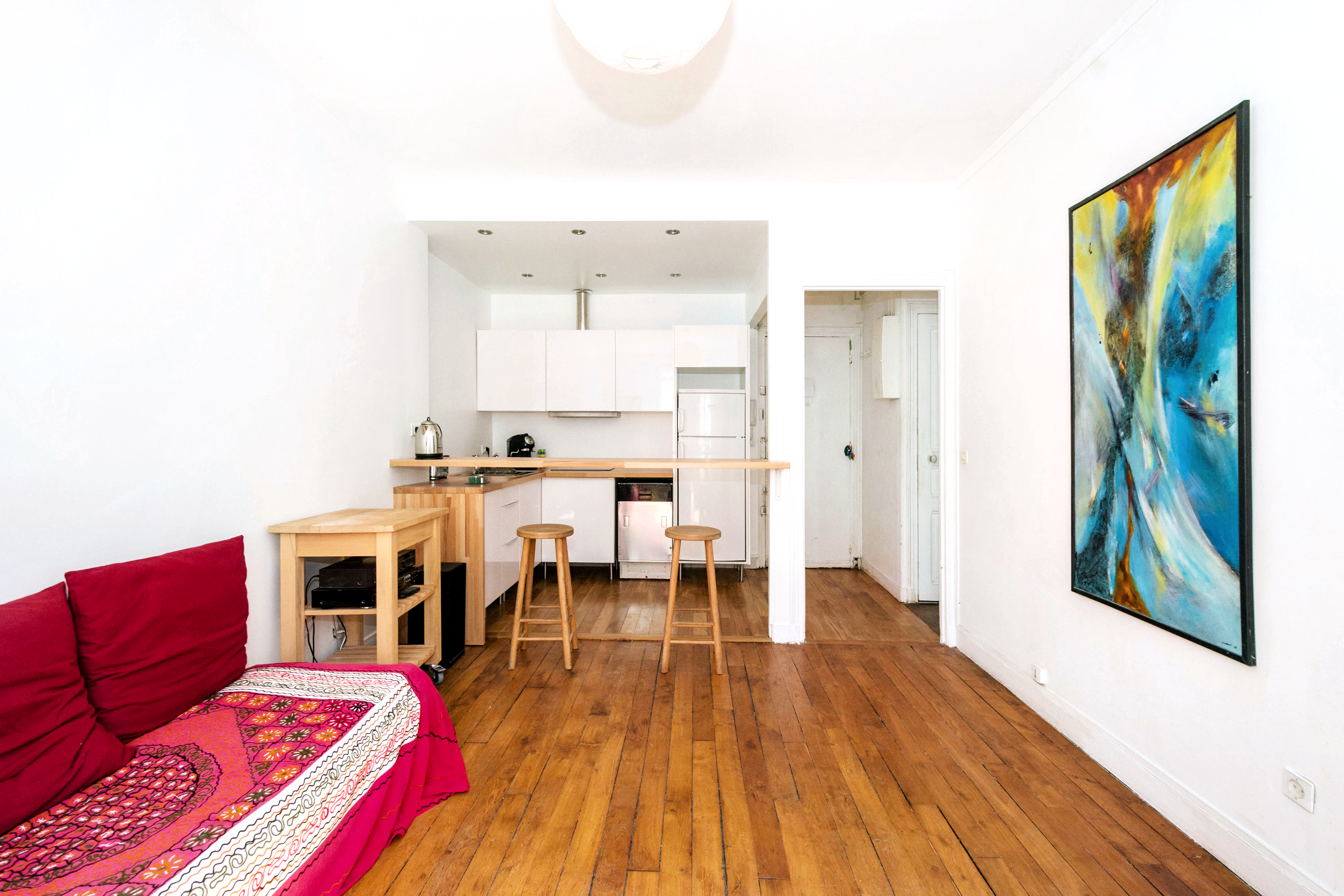 2-room apt Buttes-Chaumont 436 P² in Buttes-Chaumont, Paris
