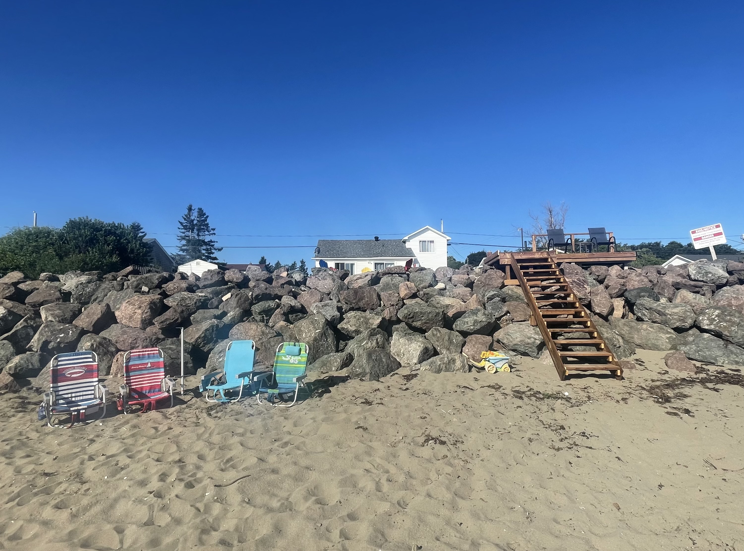 Slice of heaven with a backyard beach! in Dundas, New Brunswick