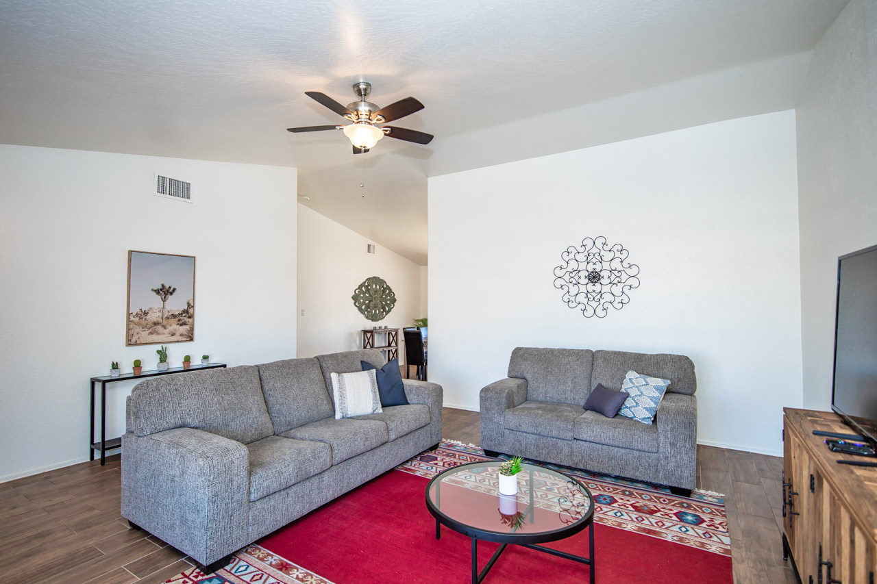 LUXURY Living 2