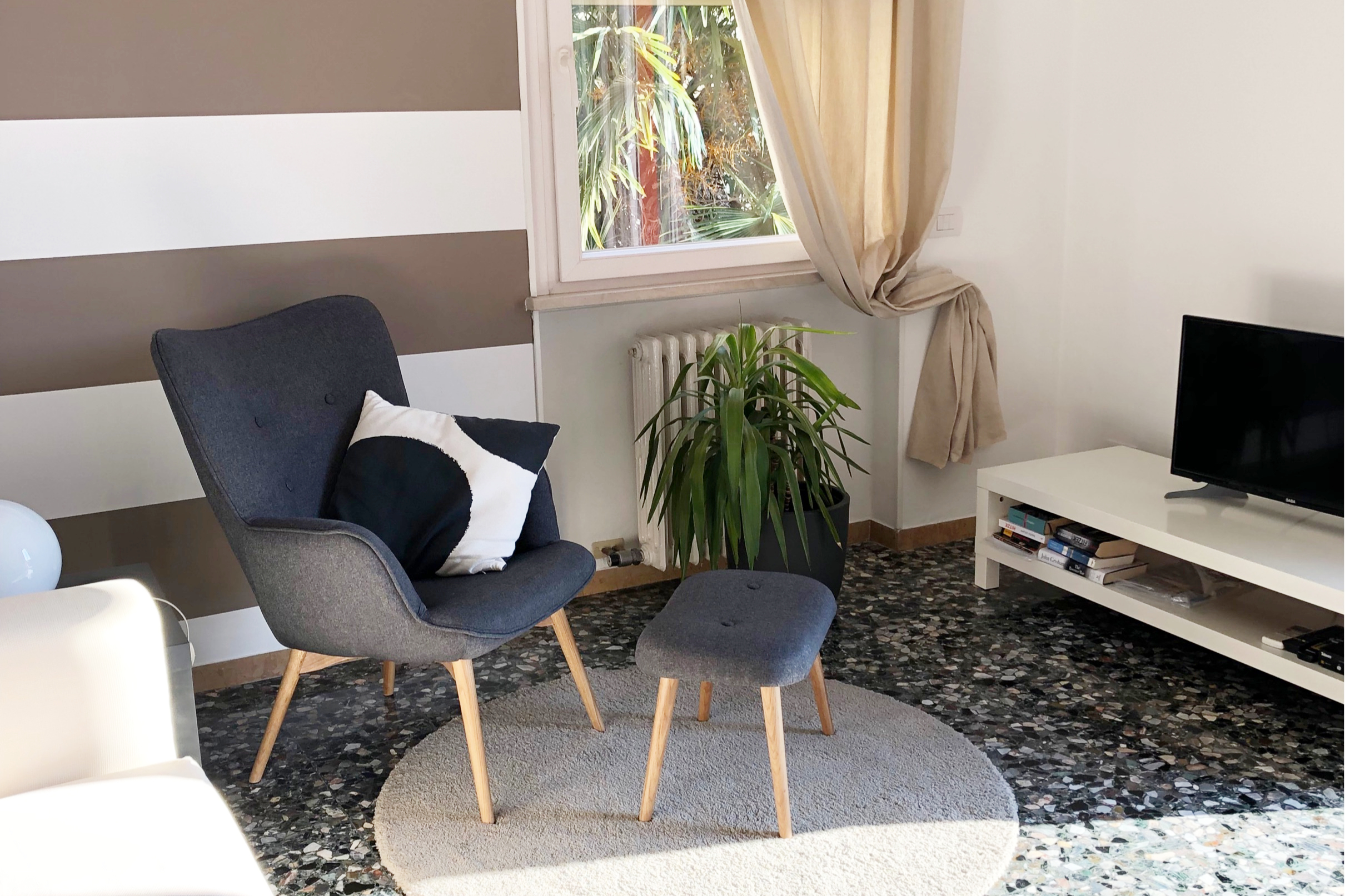 Bright apartment 90 sqm center Garda+Parking place