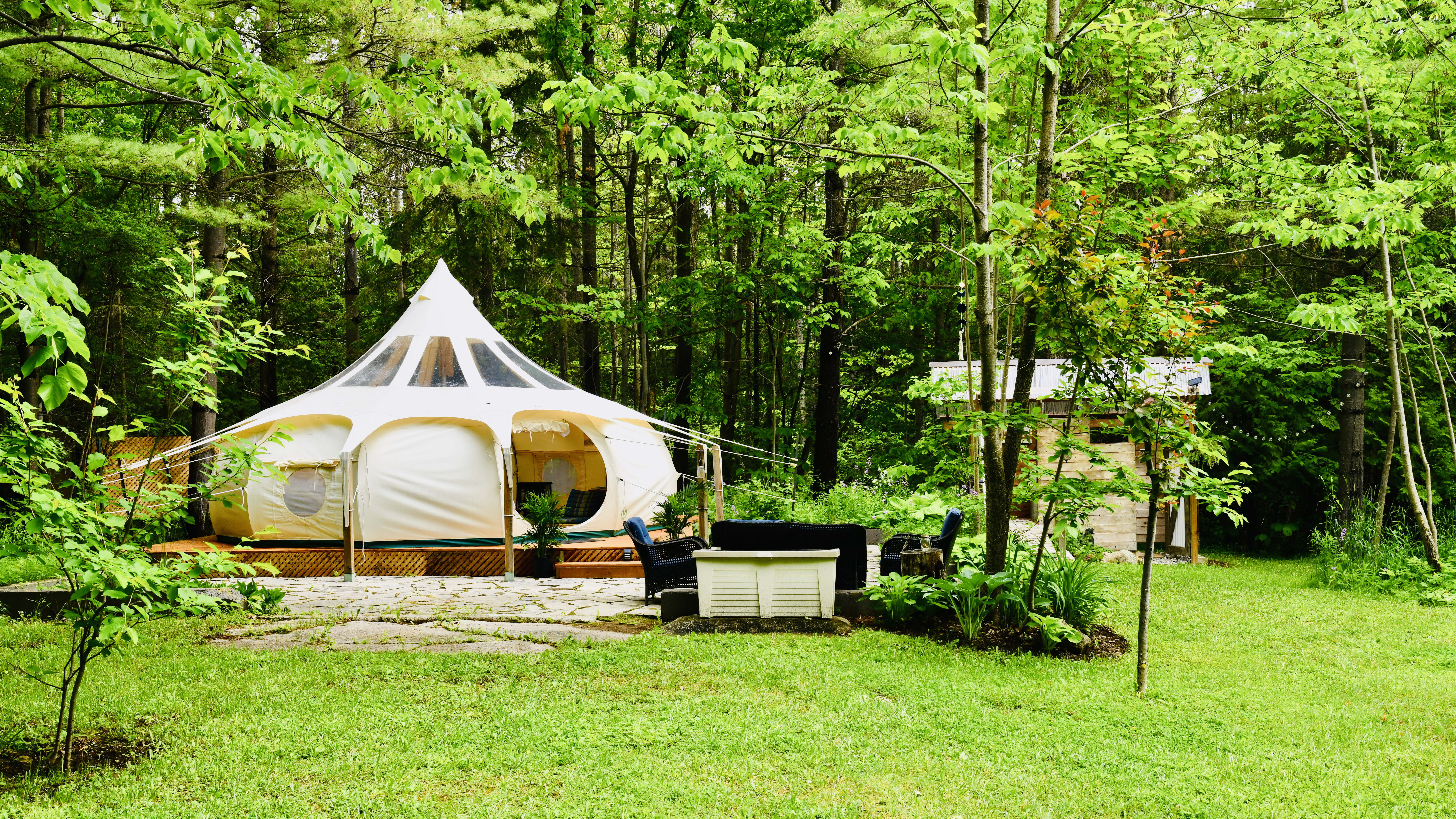 The Woodland Retreat Luxury Glamping Experience