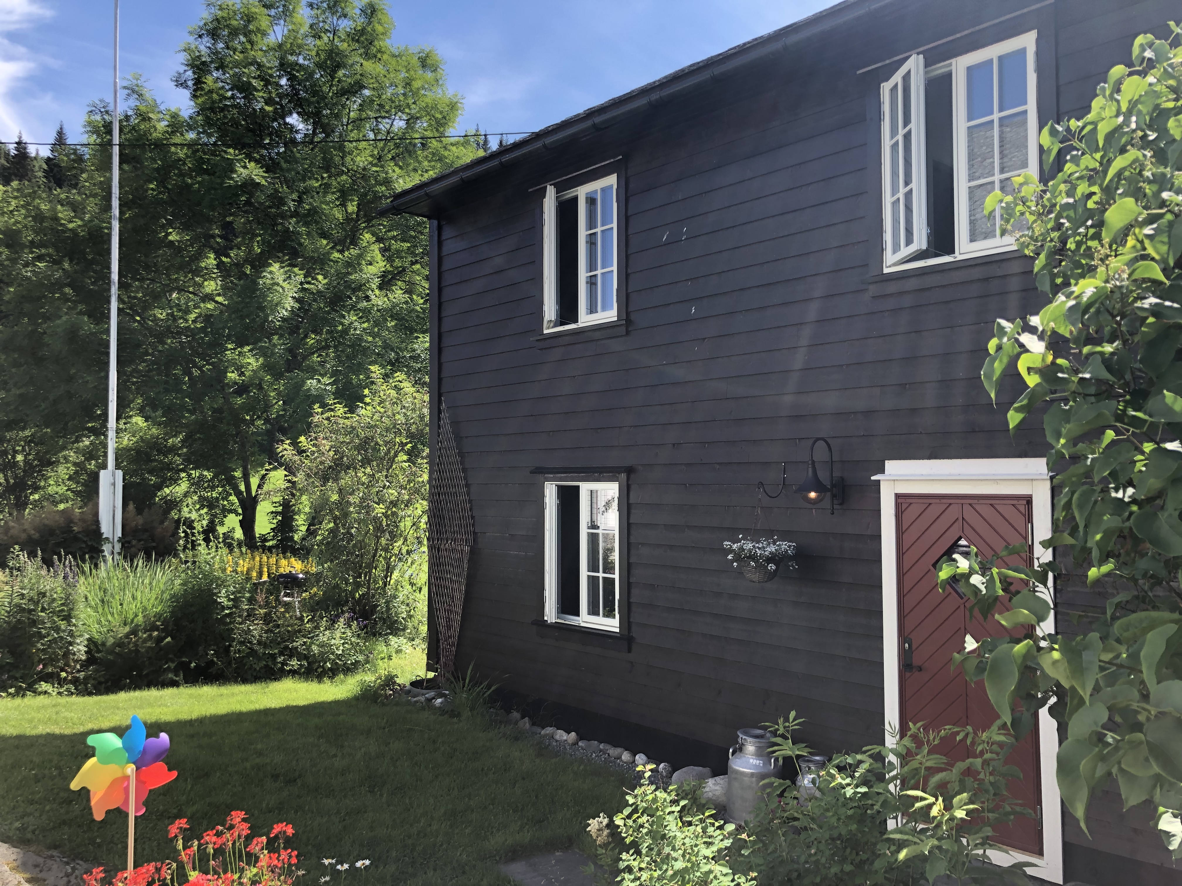 Gamlahuset -charming and idyllic old farmhouse