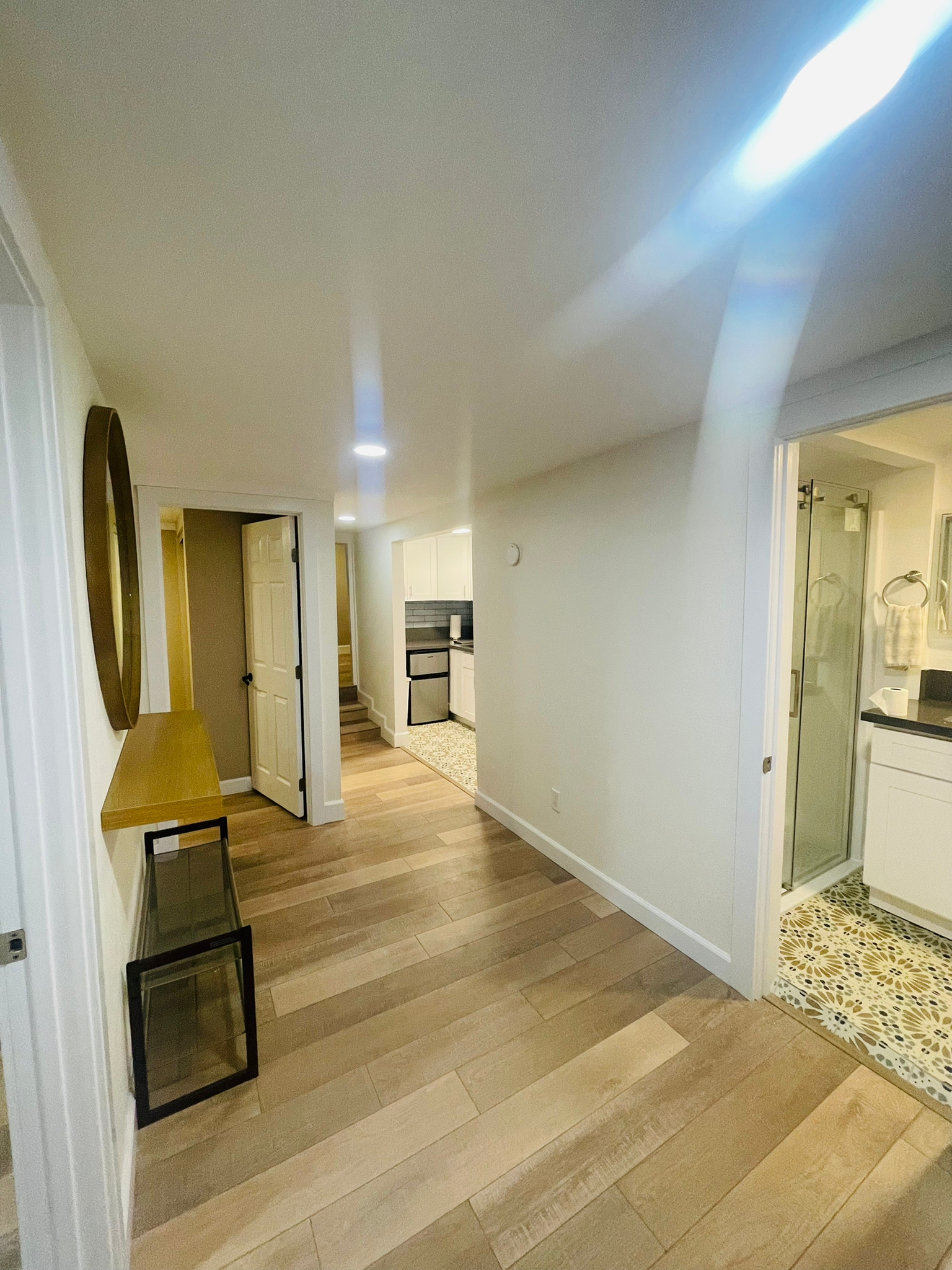 Entire Place, 2 bdrms, Loft, 2/F, Train