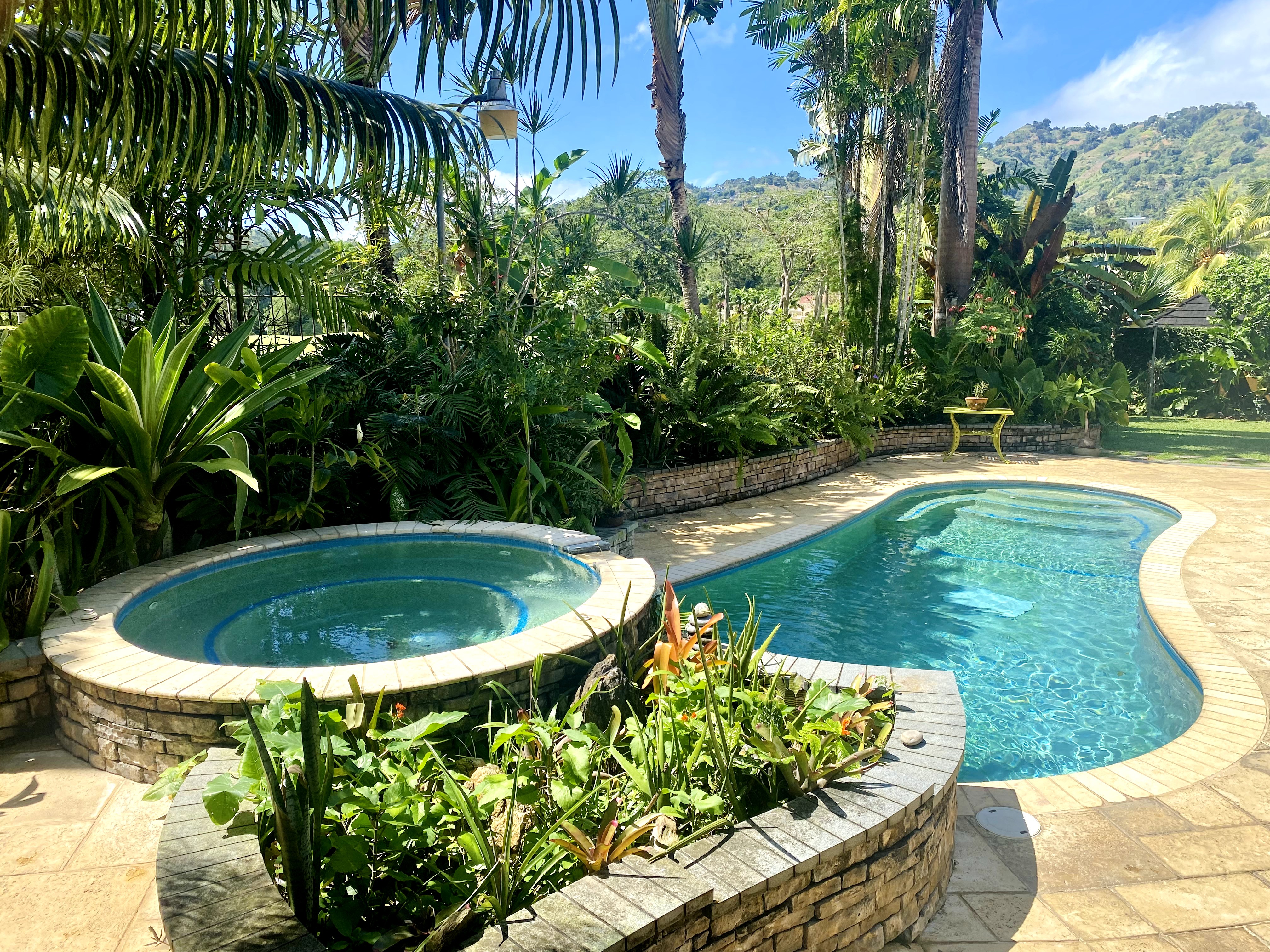 Tropical Haven - 2 bedroom apartment in Maraval