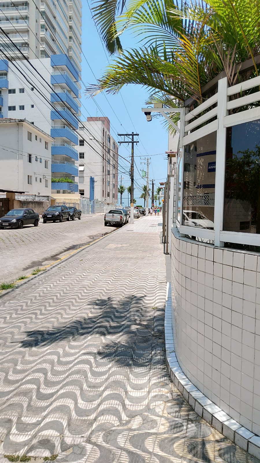 Apt. Praia Grande - One block from the beach - C/ Wifi