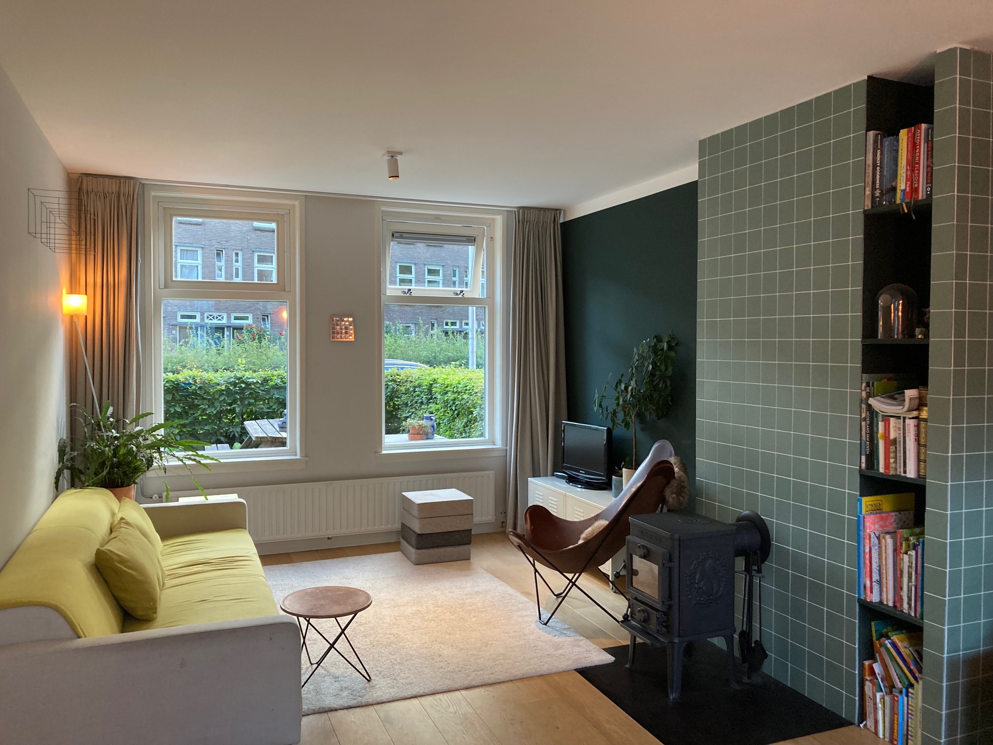 2 bedroom family apartment citycentre with garden