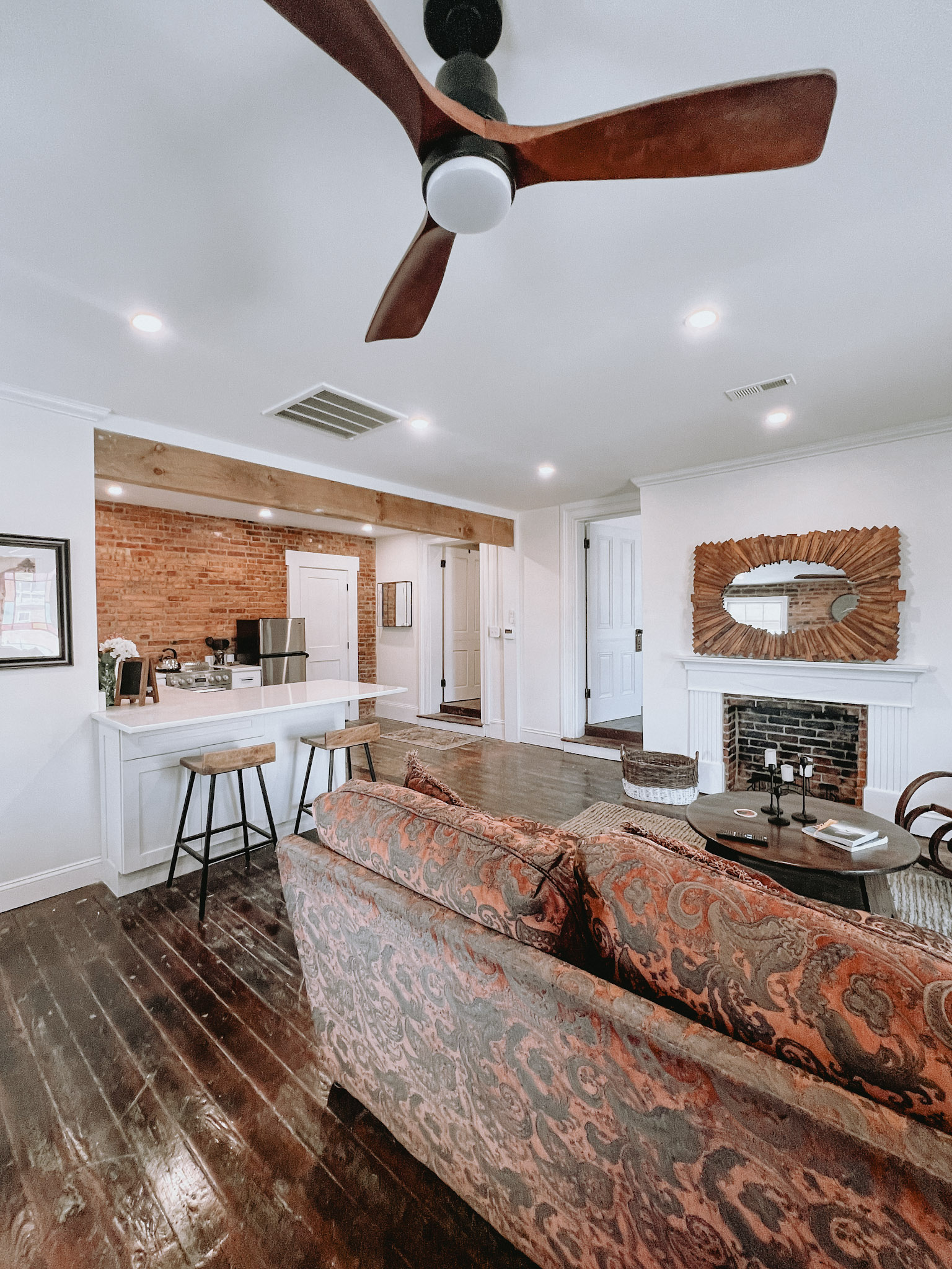 Cozy Industrial Downtown Abingdon