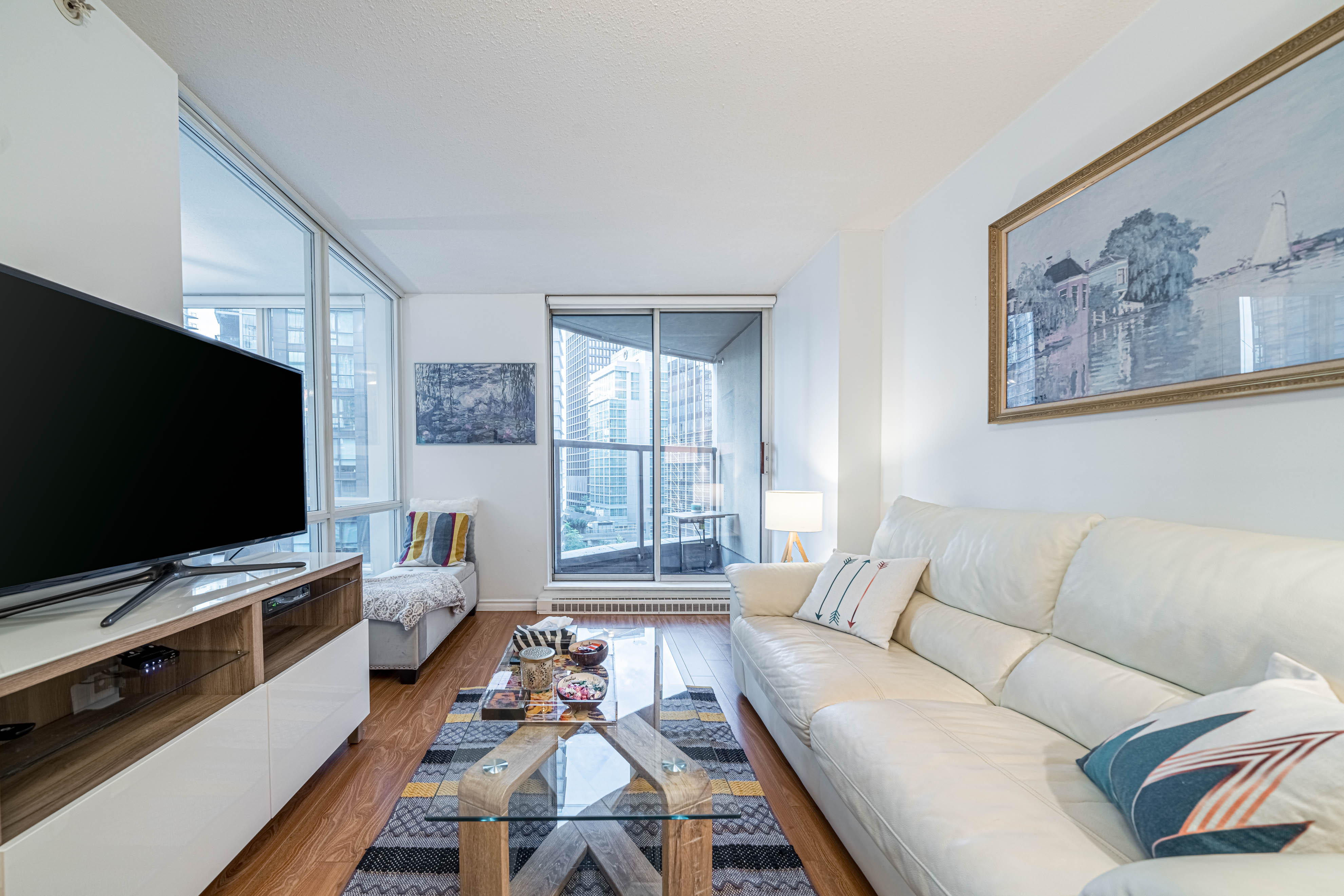 Downtown/Coal Harbour 2BED + 2BATH