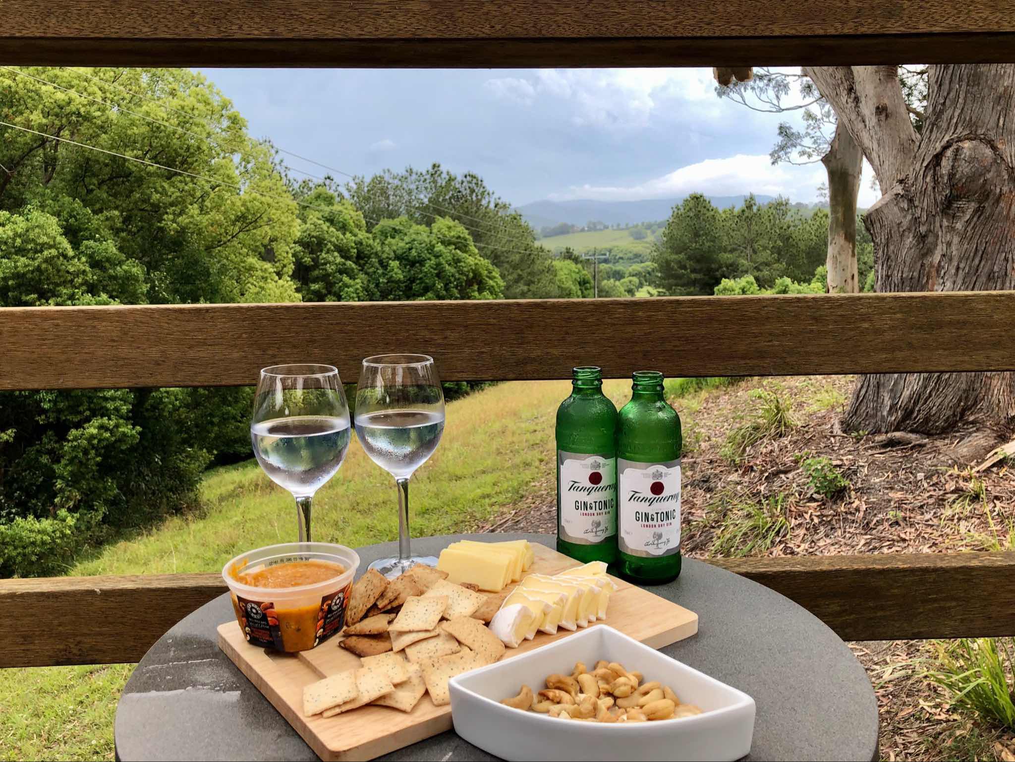 Byron Bay Hinterland Cottage "Sunset Cottage" Guesthouses for Rent