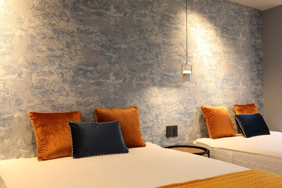 Walk to JR ｜35㎡ Quad Room｜2 Double Beds w/ Bathtub