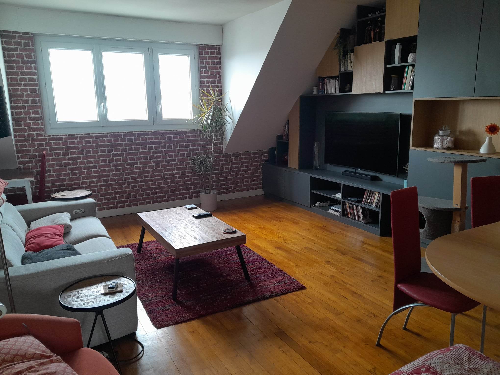 Apartment T3 75 sqm very close to the city center